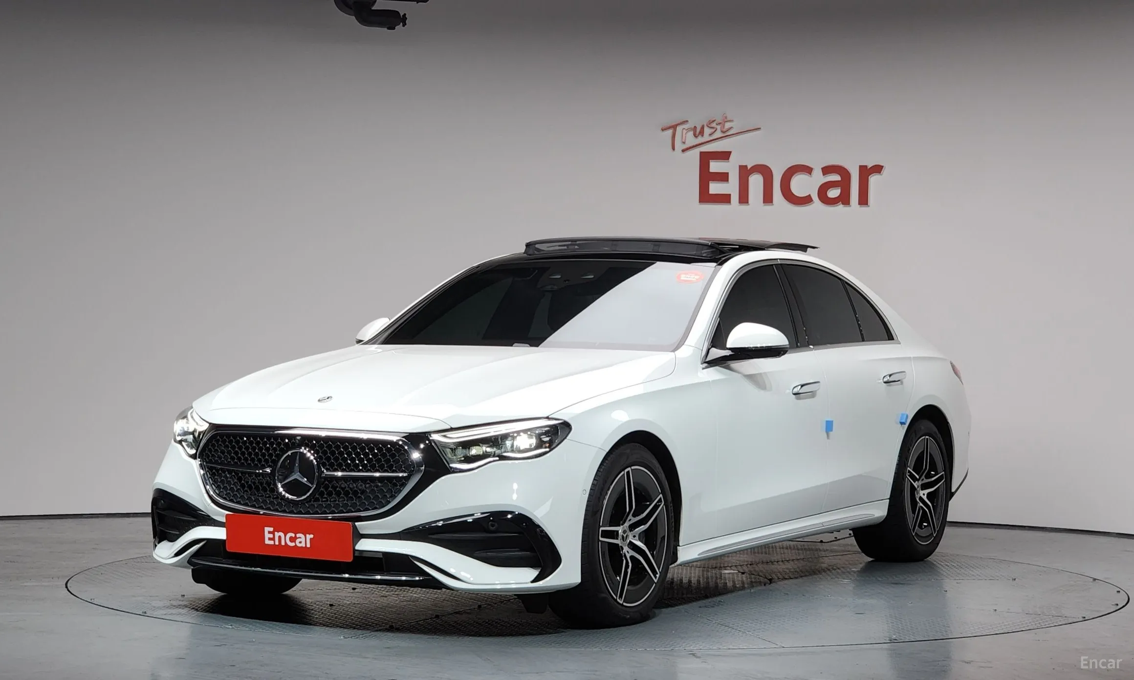 E-Class W214