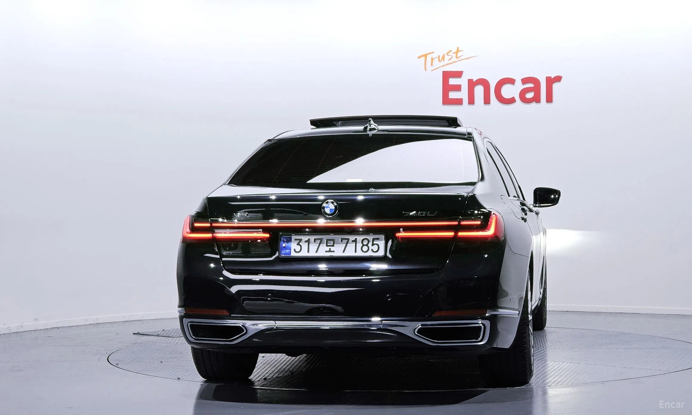 BMW 7 Series (G11) превью 3