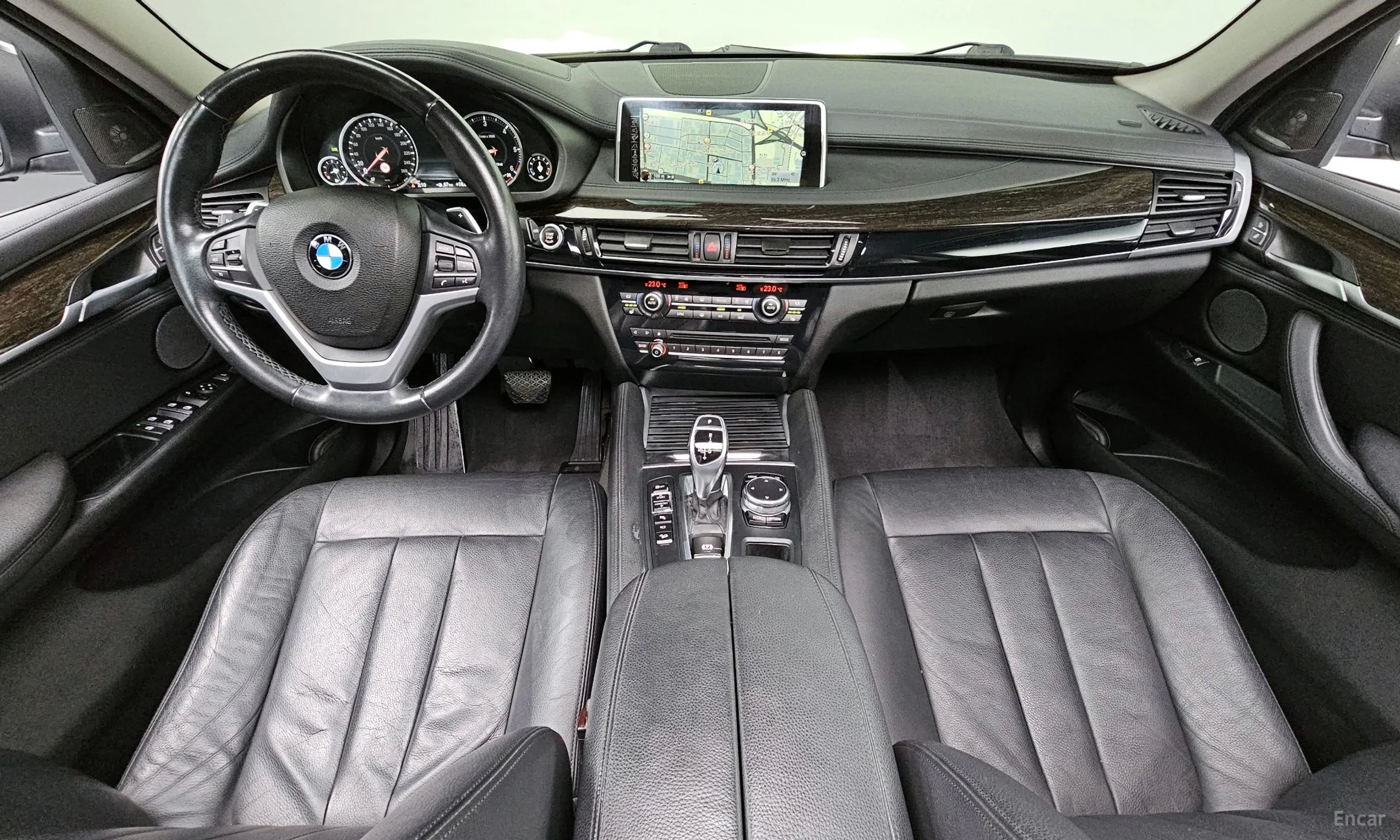 BMW X6 (F16) превью 4