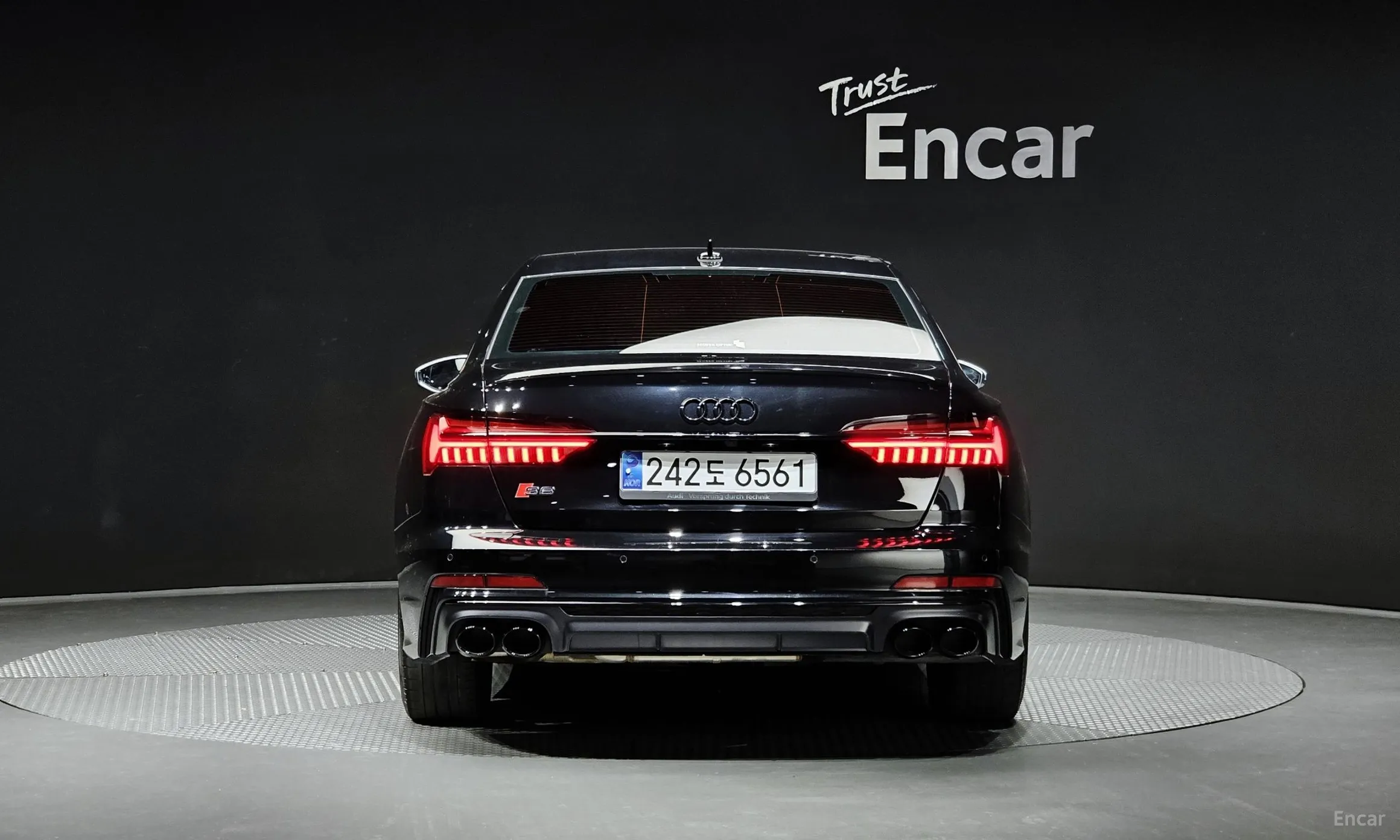 Audi S6 (C8) превью 3