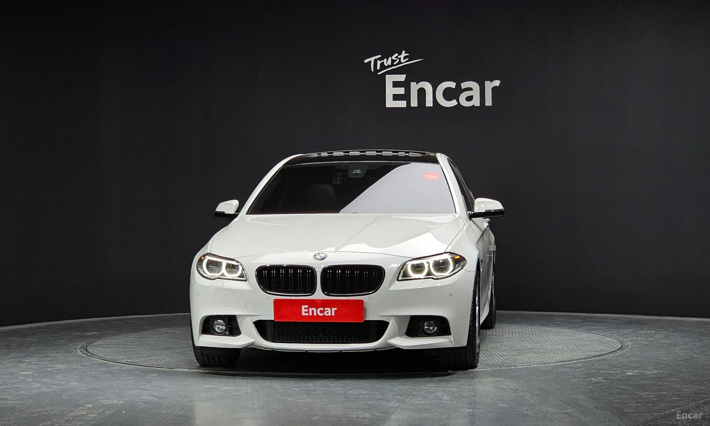 BMW 5 Series (F10) превью 2