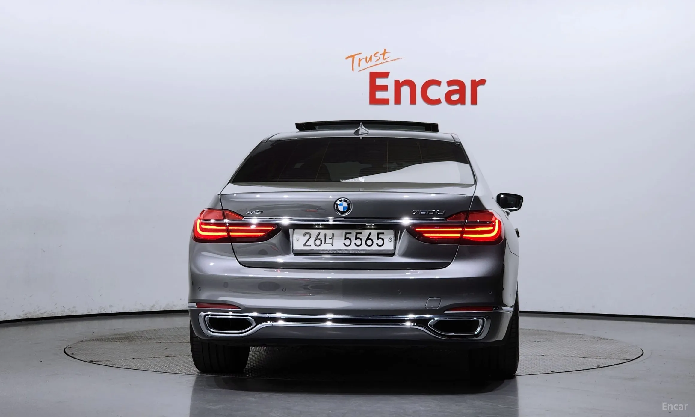 BMW 7 Series (G11) превью 3