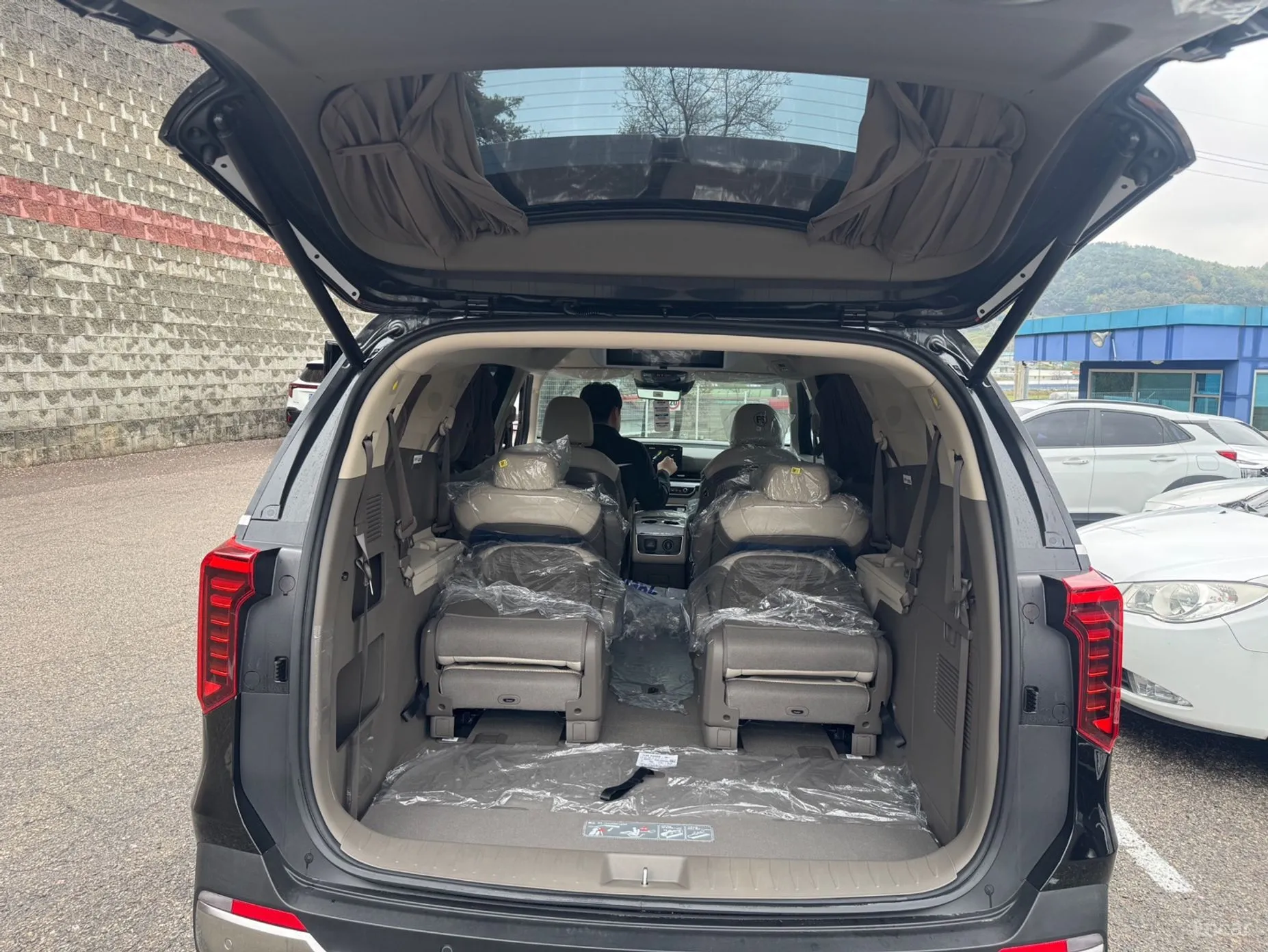 Kia Carnival 4th Generation превью 3