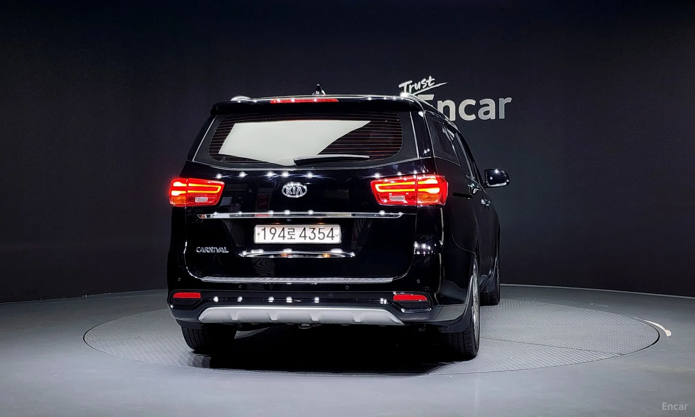 Kia Carnival превью 3
