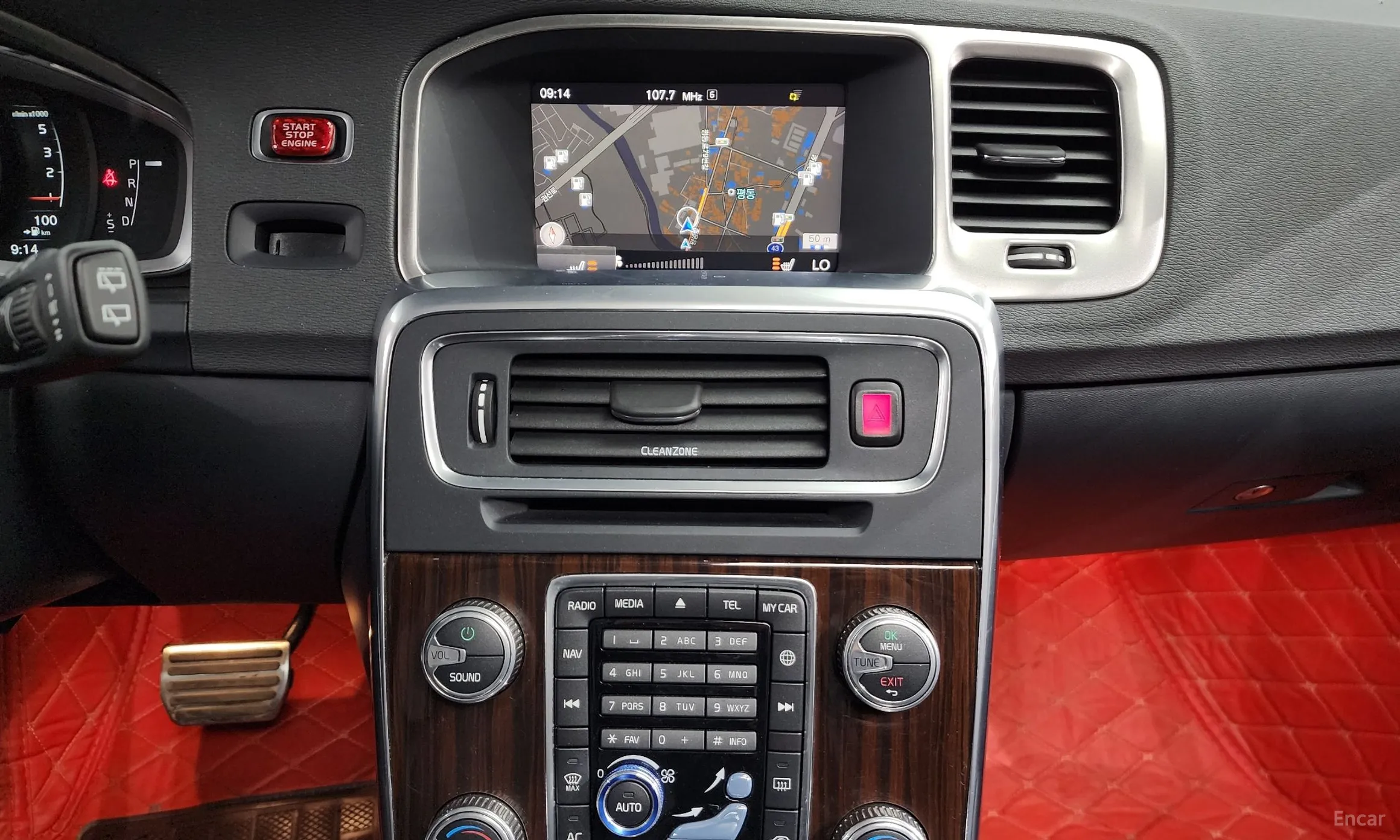 Volvo V60 превью 16