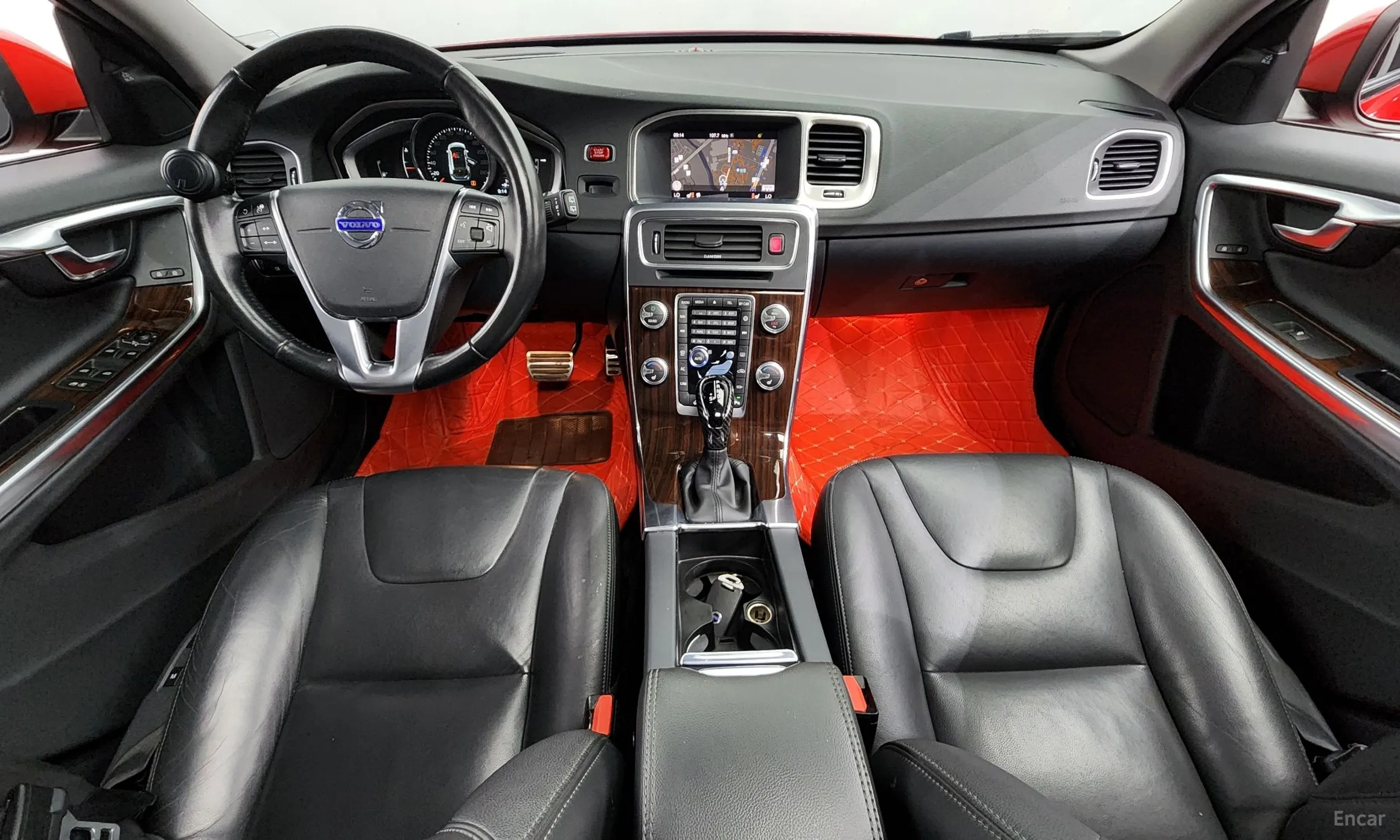 Volvo V60 превью 7
