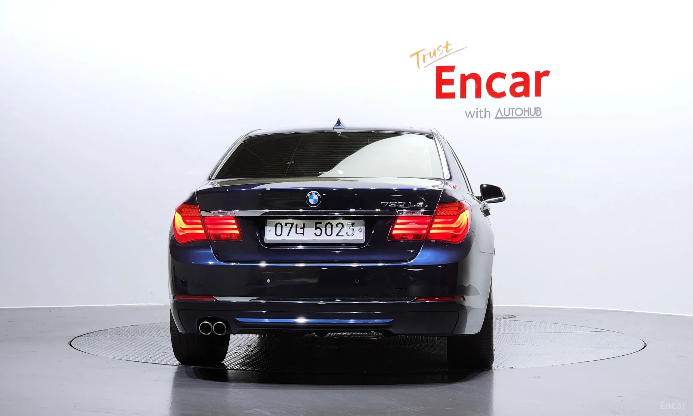 BMW 7 Series (F01) превью 3