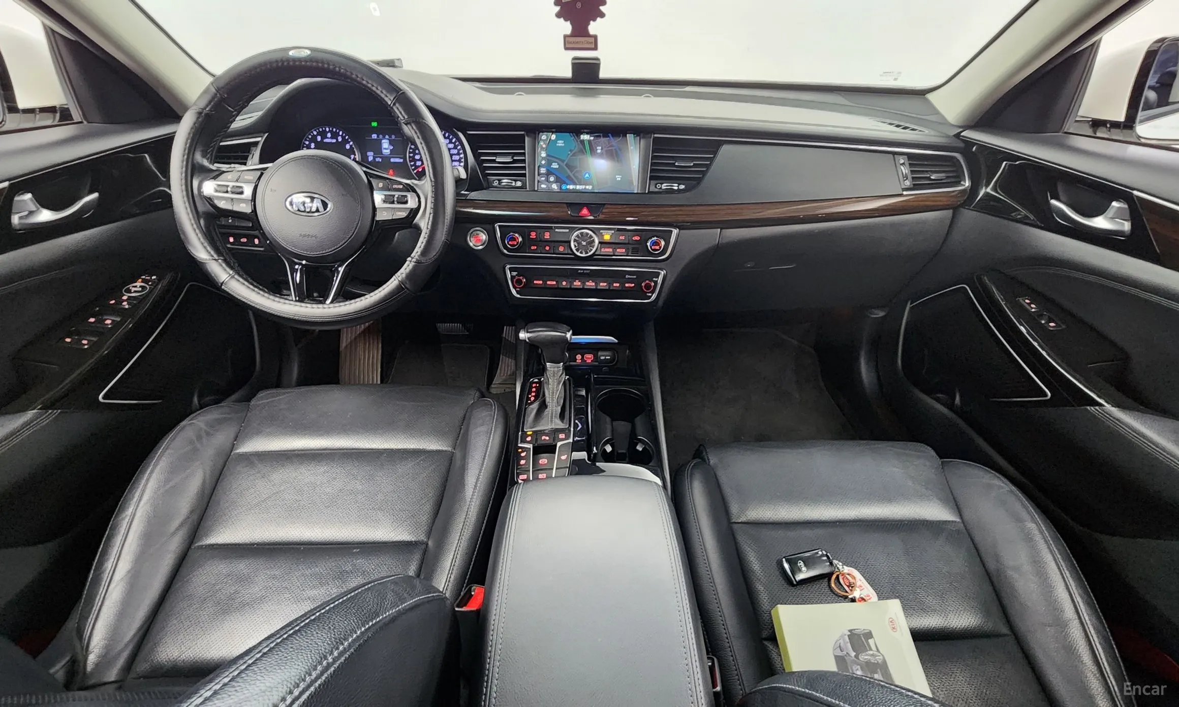 Kia K7 превью 4