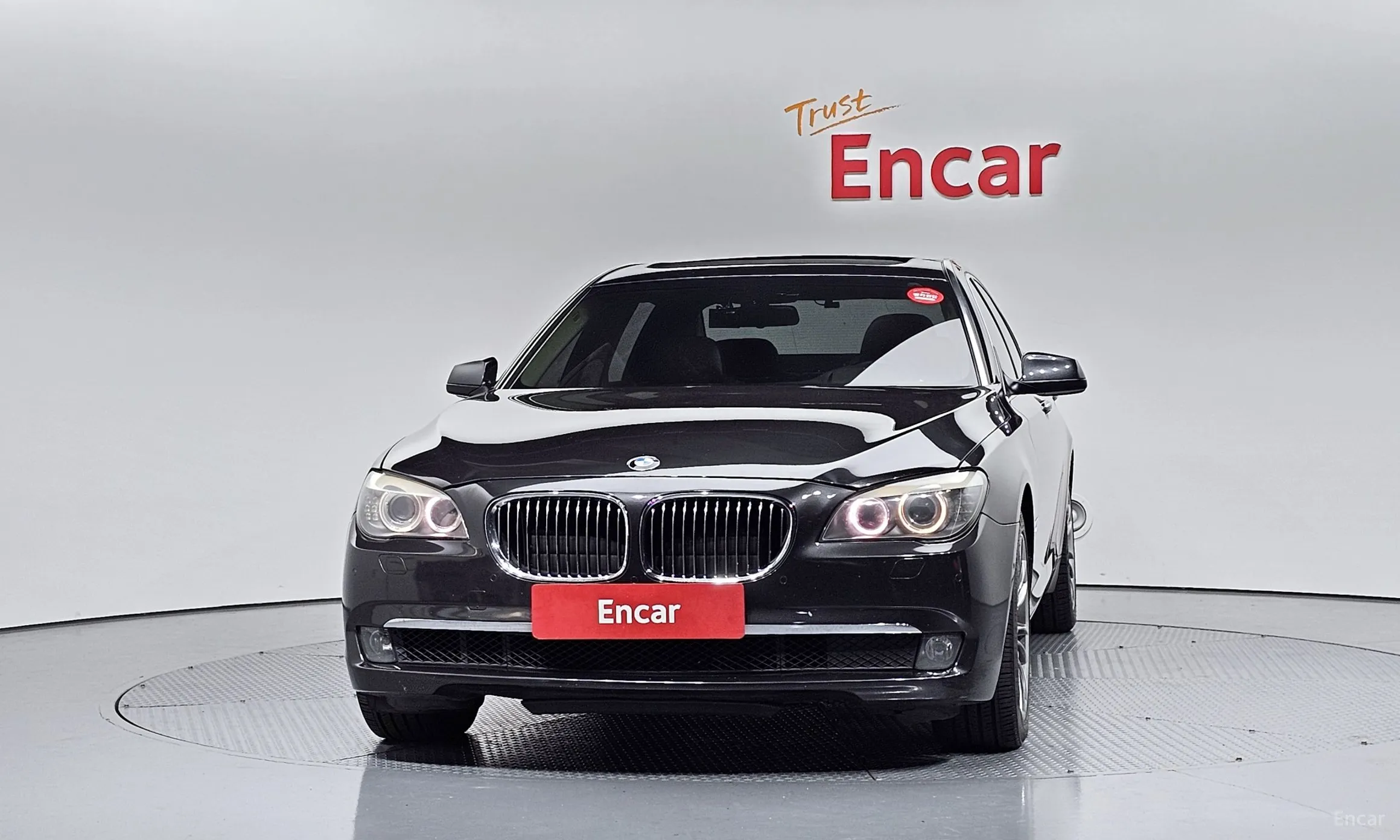 BMW 7 Series (F01) превью 2