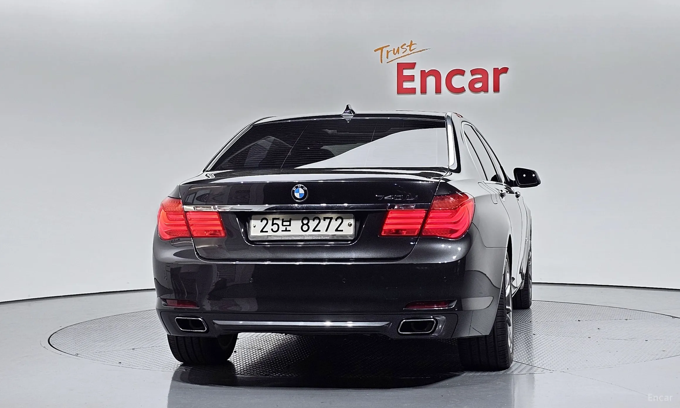 BMW 7 Series (F01) превью 3