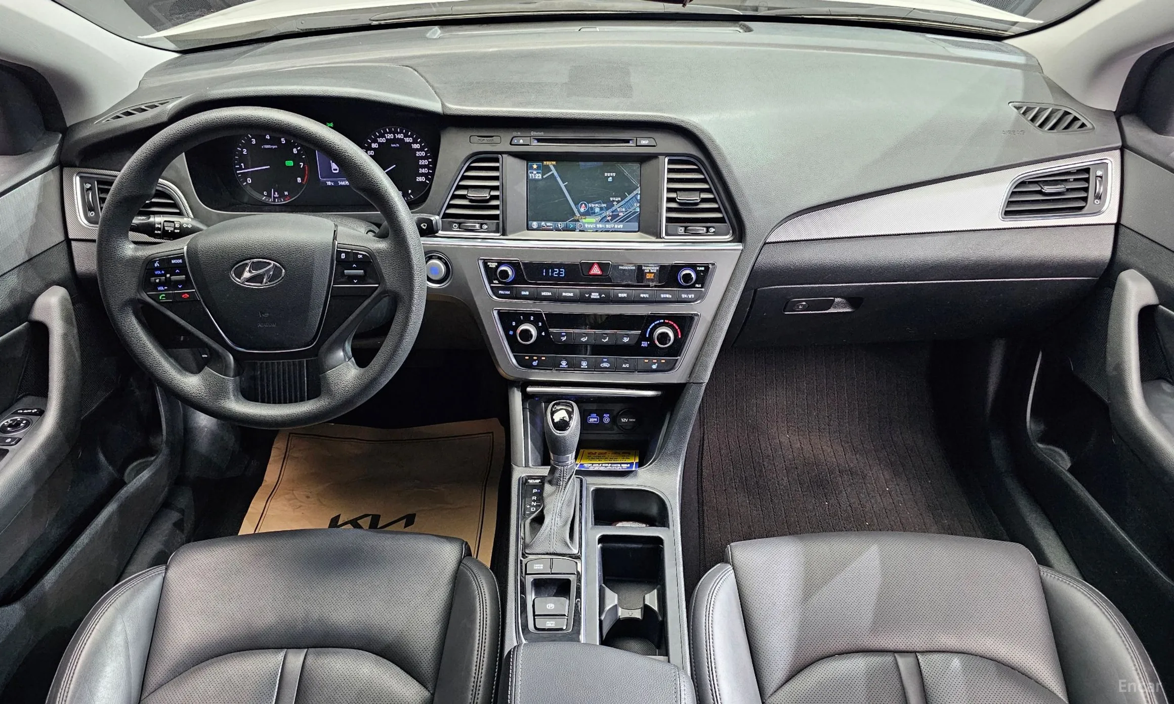 Hyundai LF Sonata превью 4