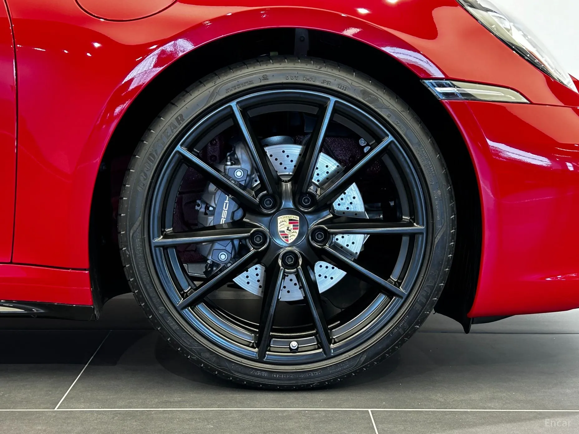 Porsche 911 (992) превью 4