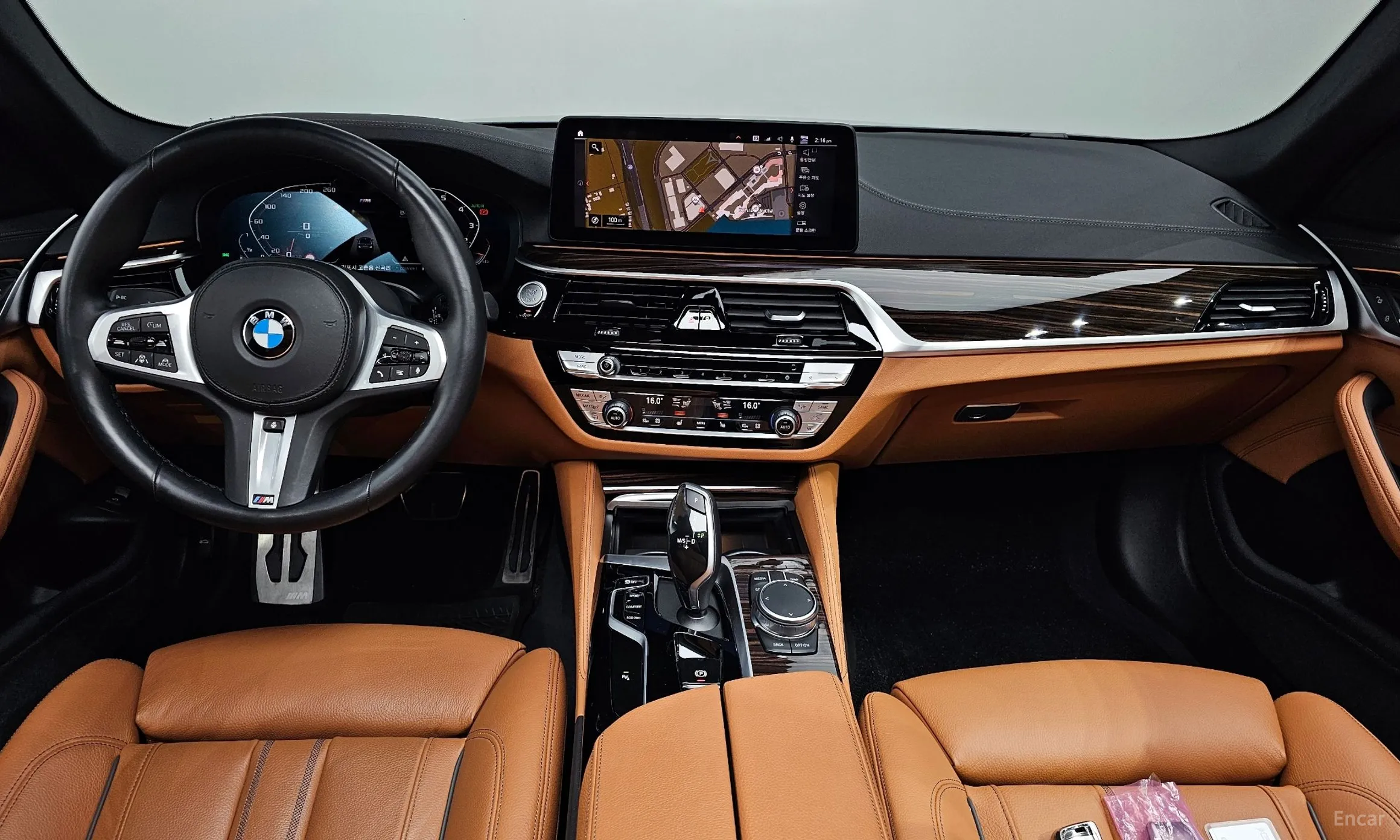 BMW 5 Series (G30) превью 4