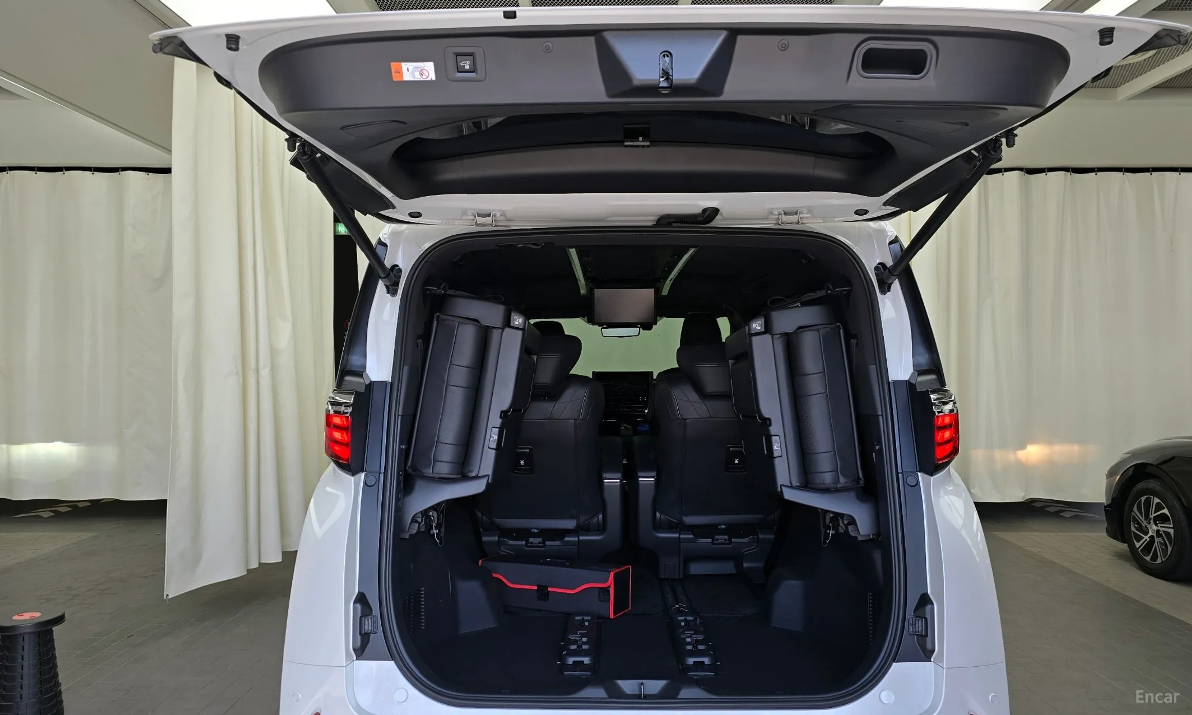 Toyota Alphard 4th Generation превью 20