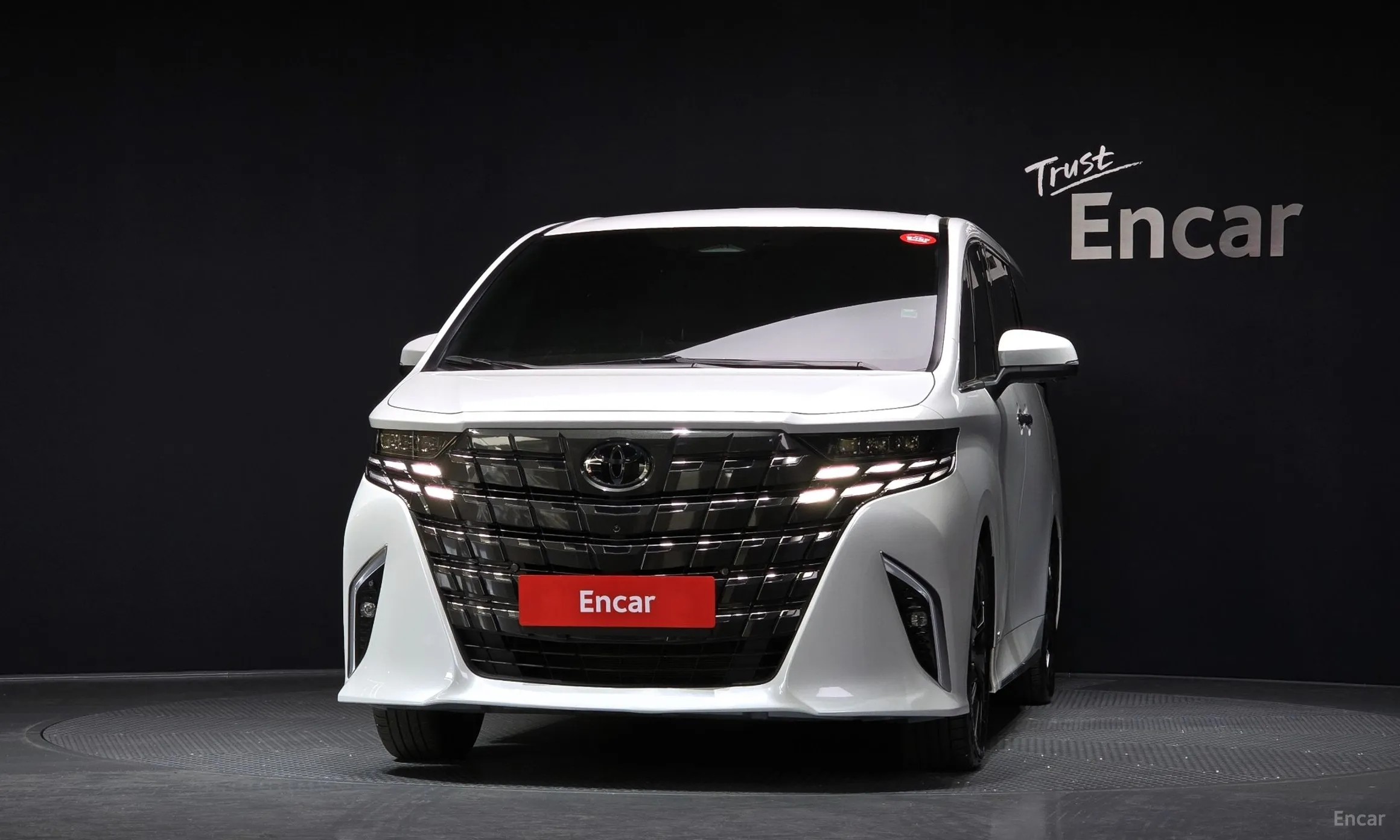 Toyota Alphard 4th Generation превью 3