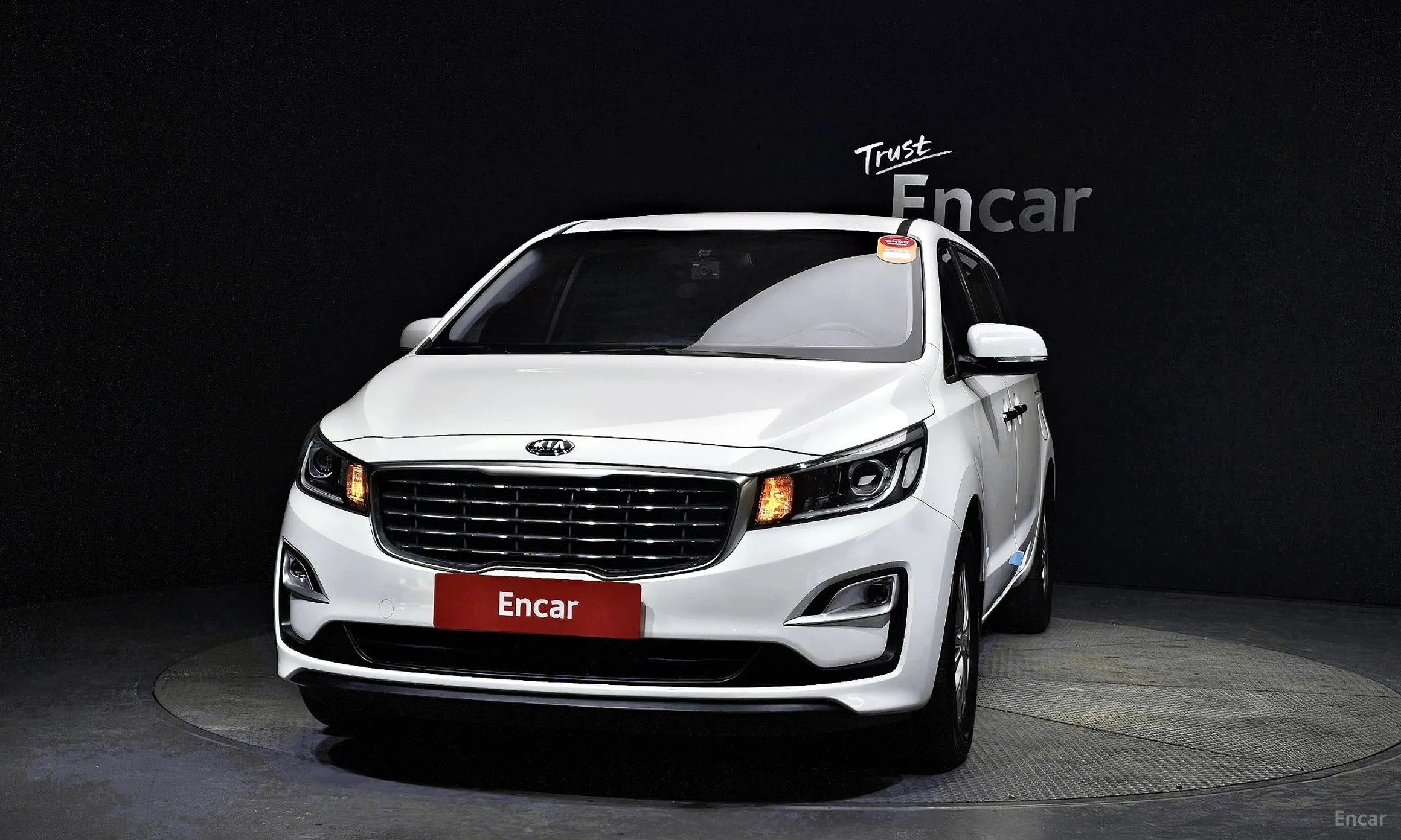 Kia Carnival превью 2