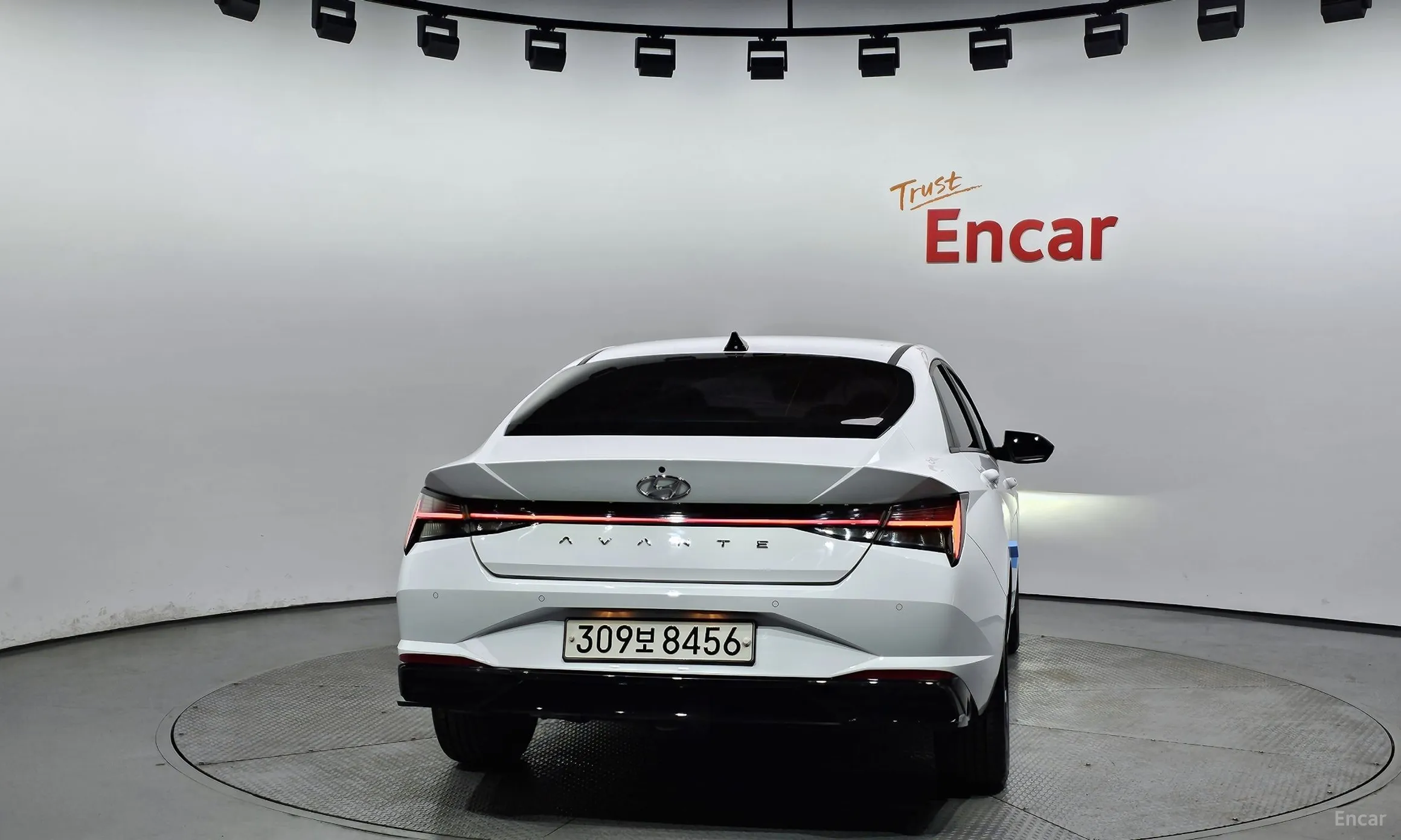 Hyundai Avante (CN7) превью 3
