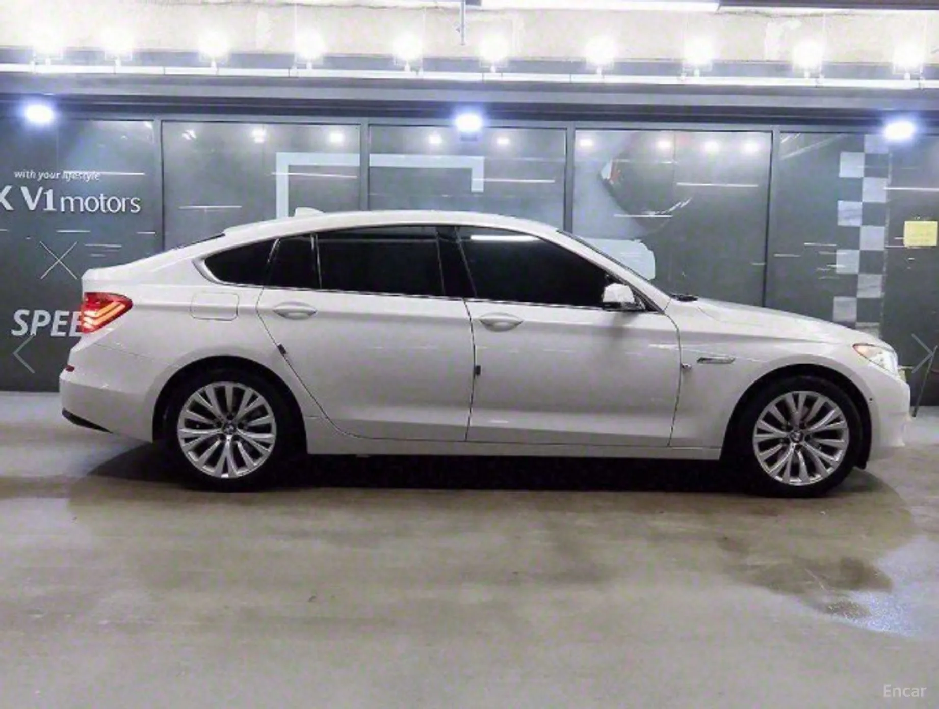 BMW 5 Series GT (F07) превью 2