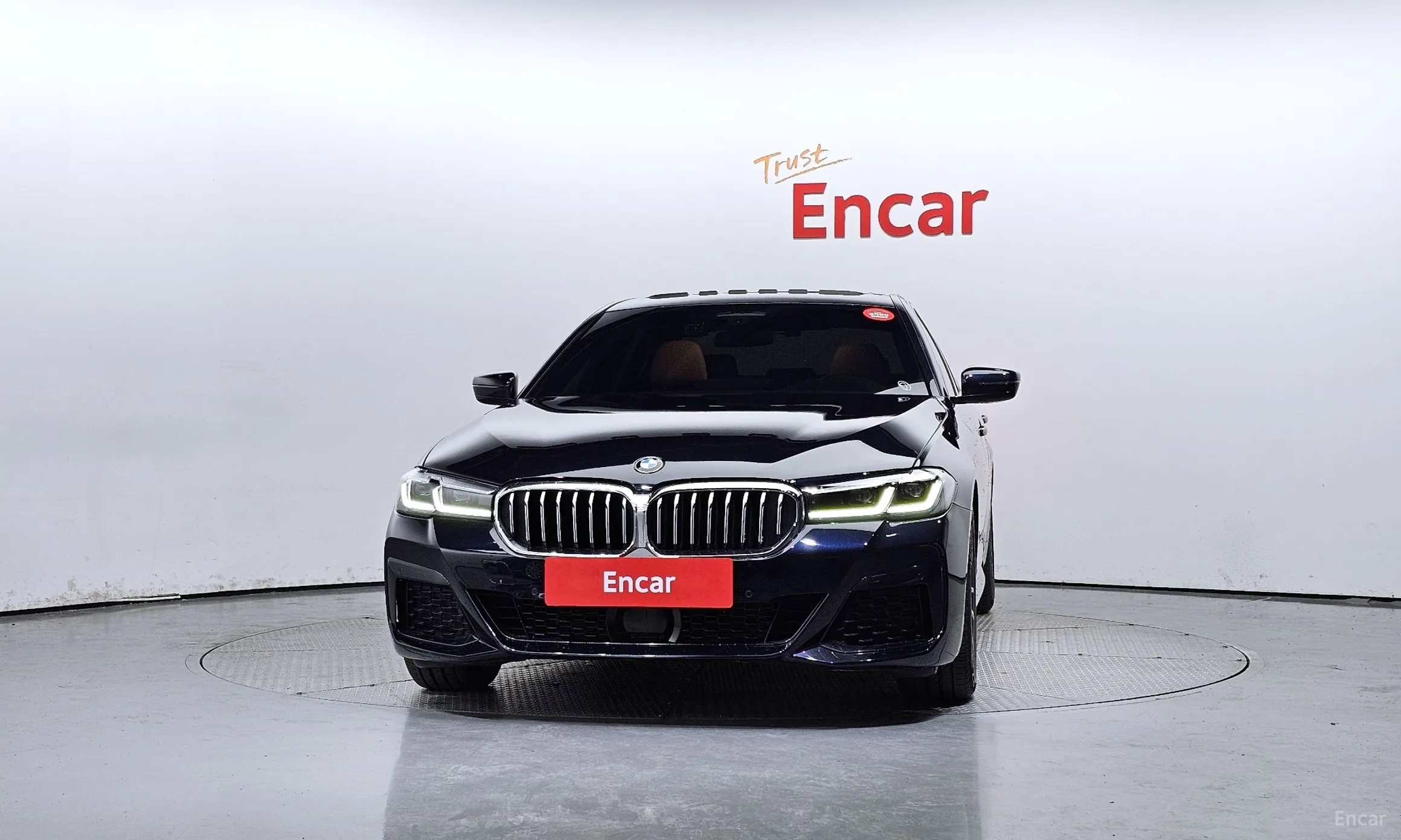 BMW 5 Series (G30) превью 2