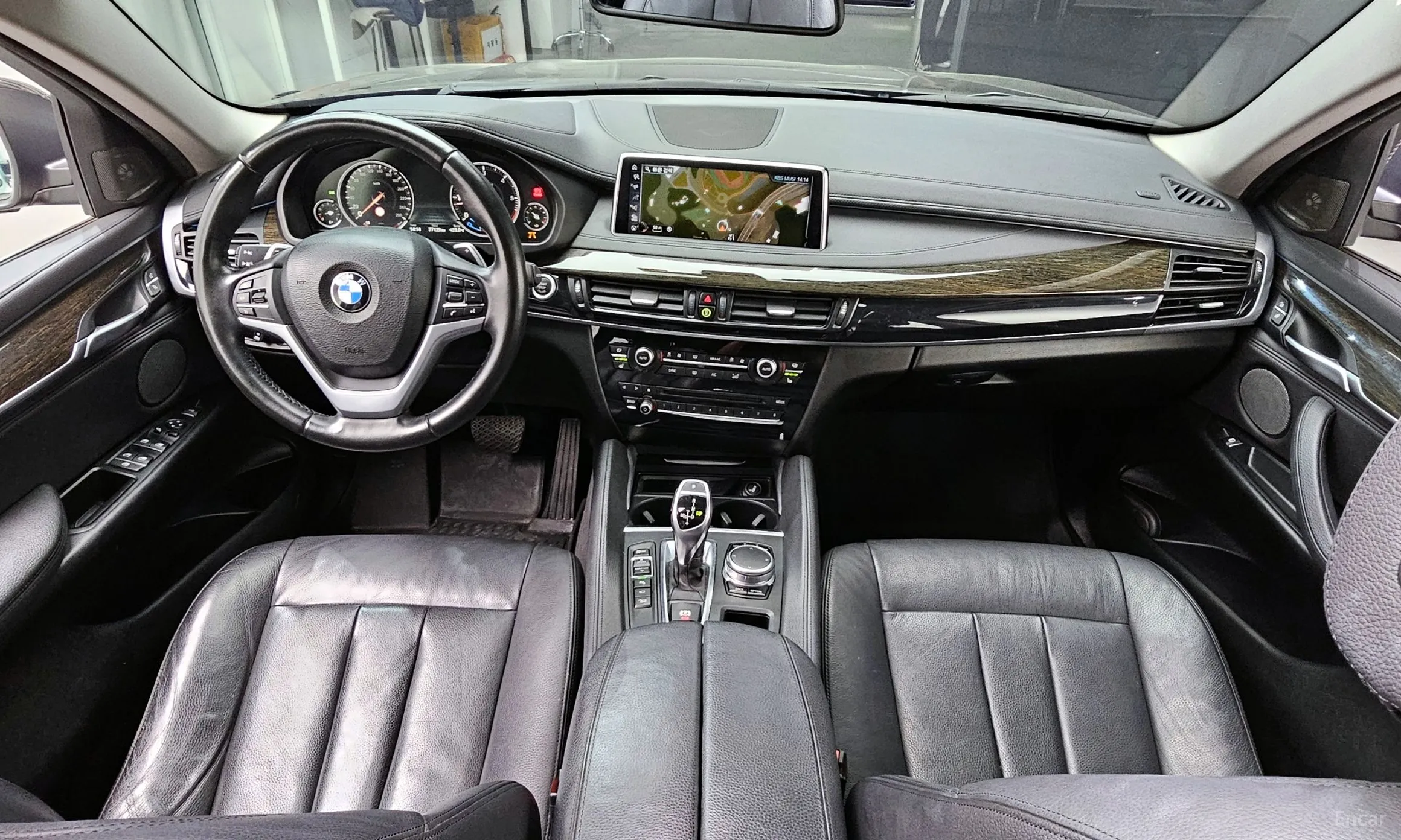 BMW X6 (F16) превью 4