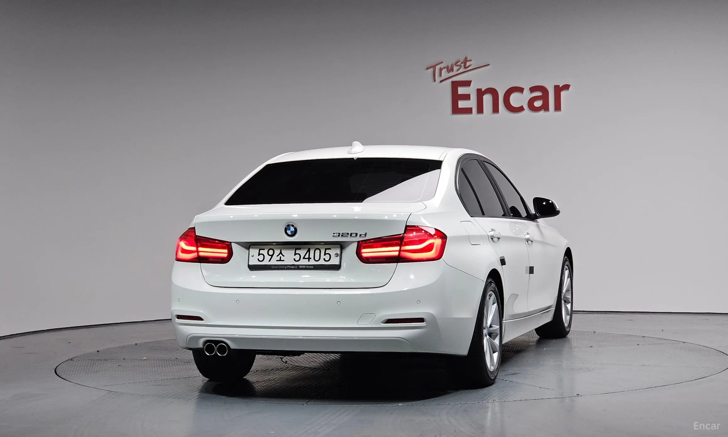 BMW 3 Series (F30) превью 3