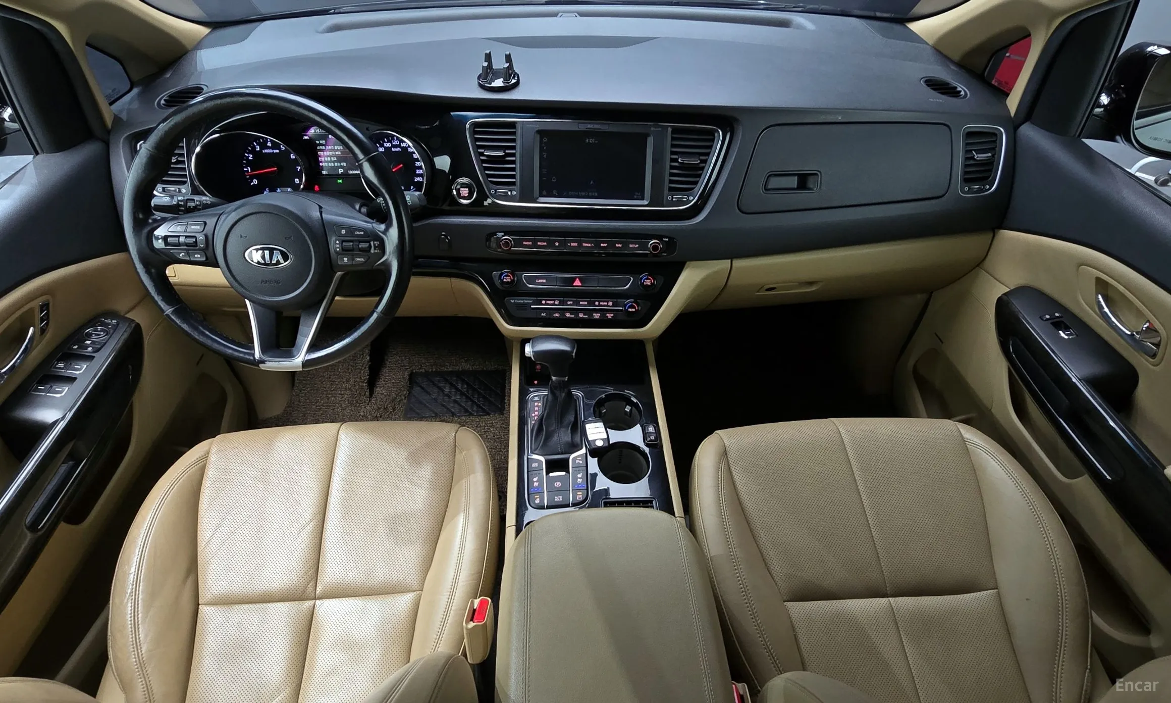Kia Carnival превью 4