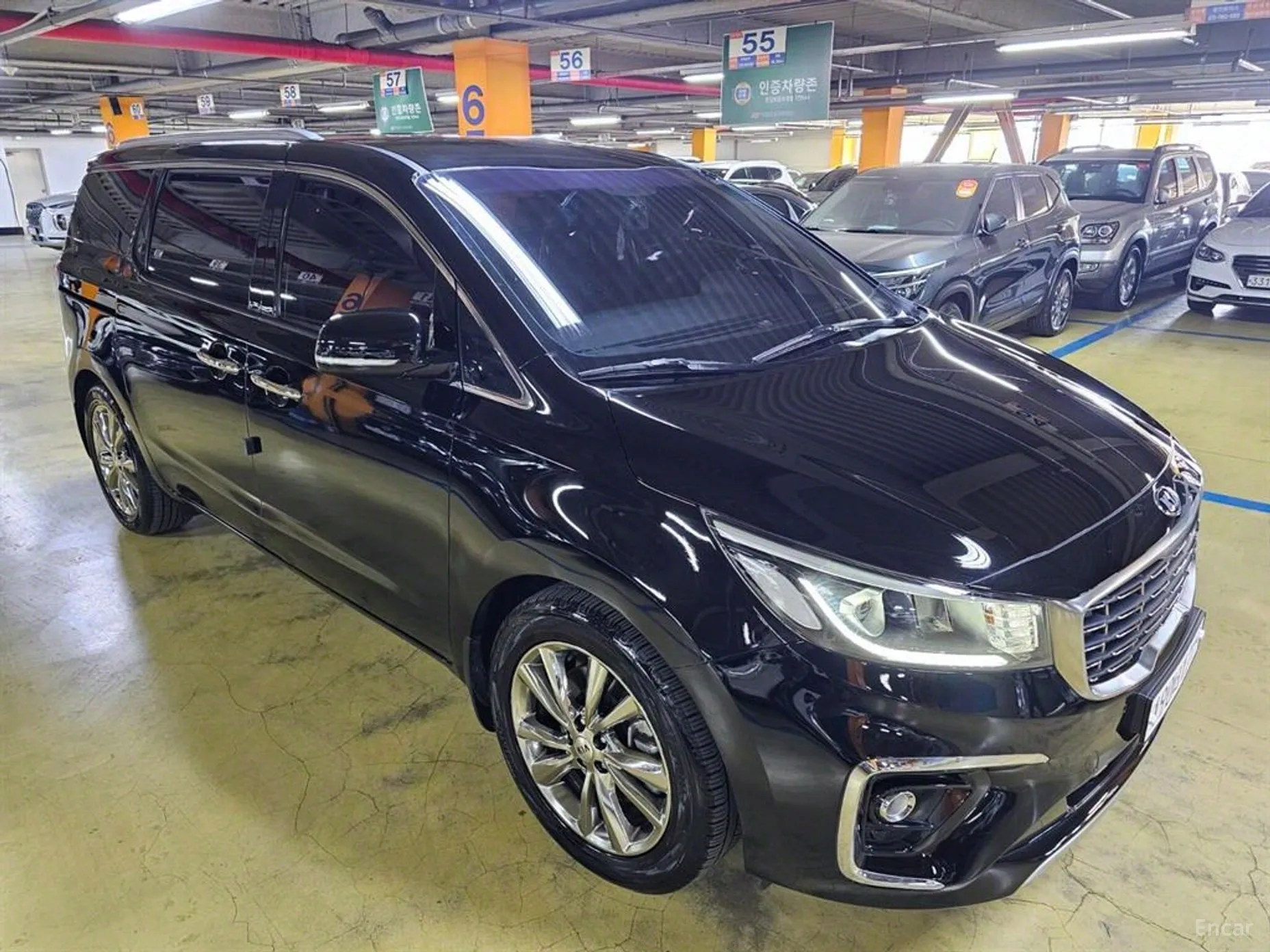 Kia Carnival превью 3