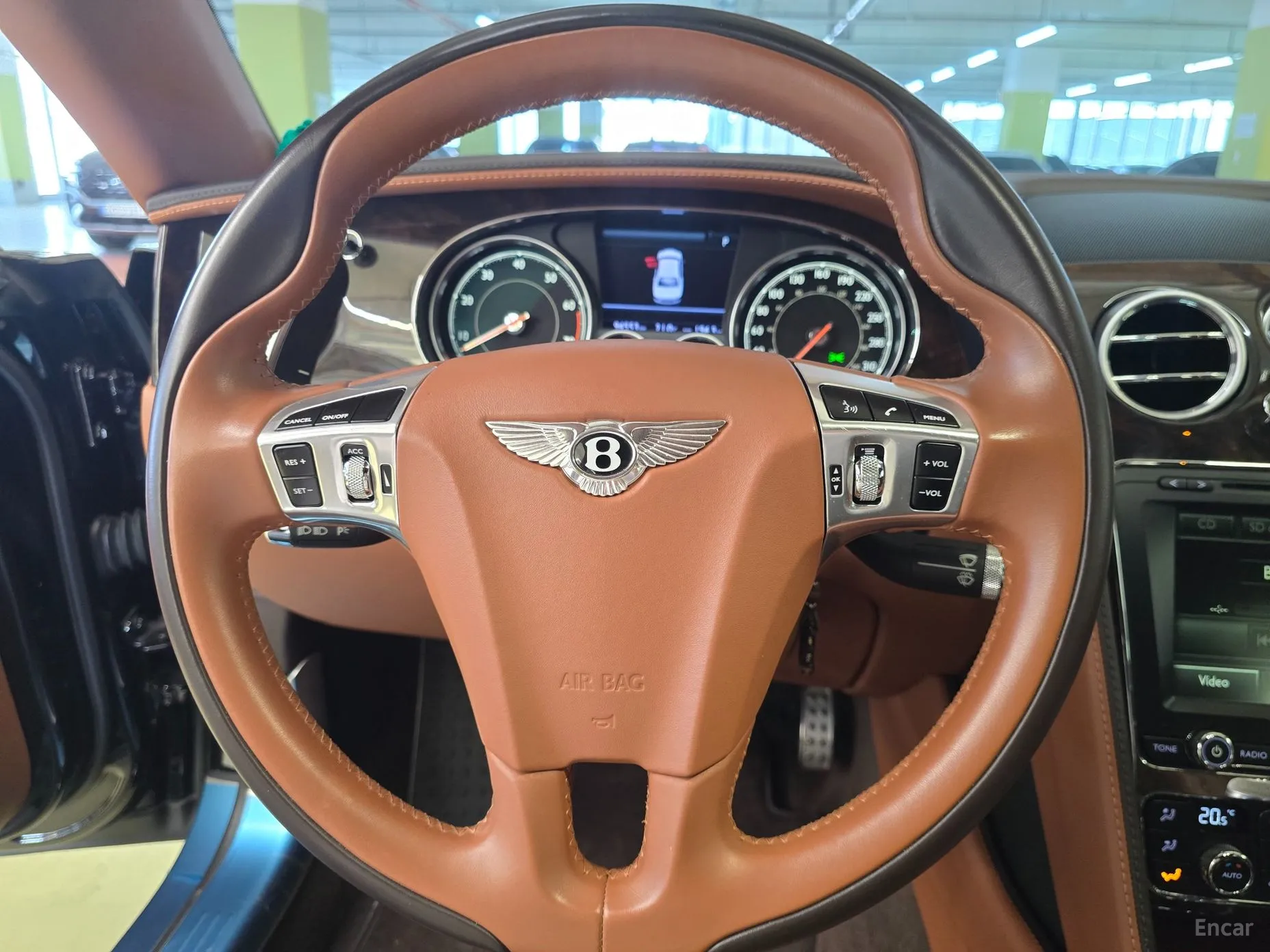 Bentley Flying Spur 2nd Generation превью 10