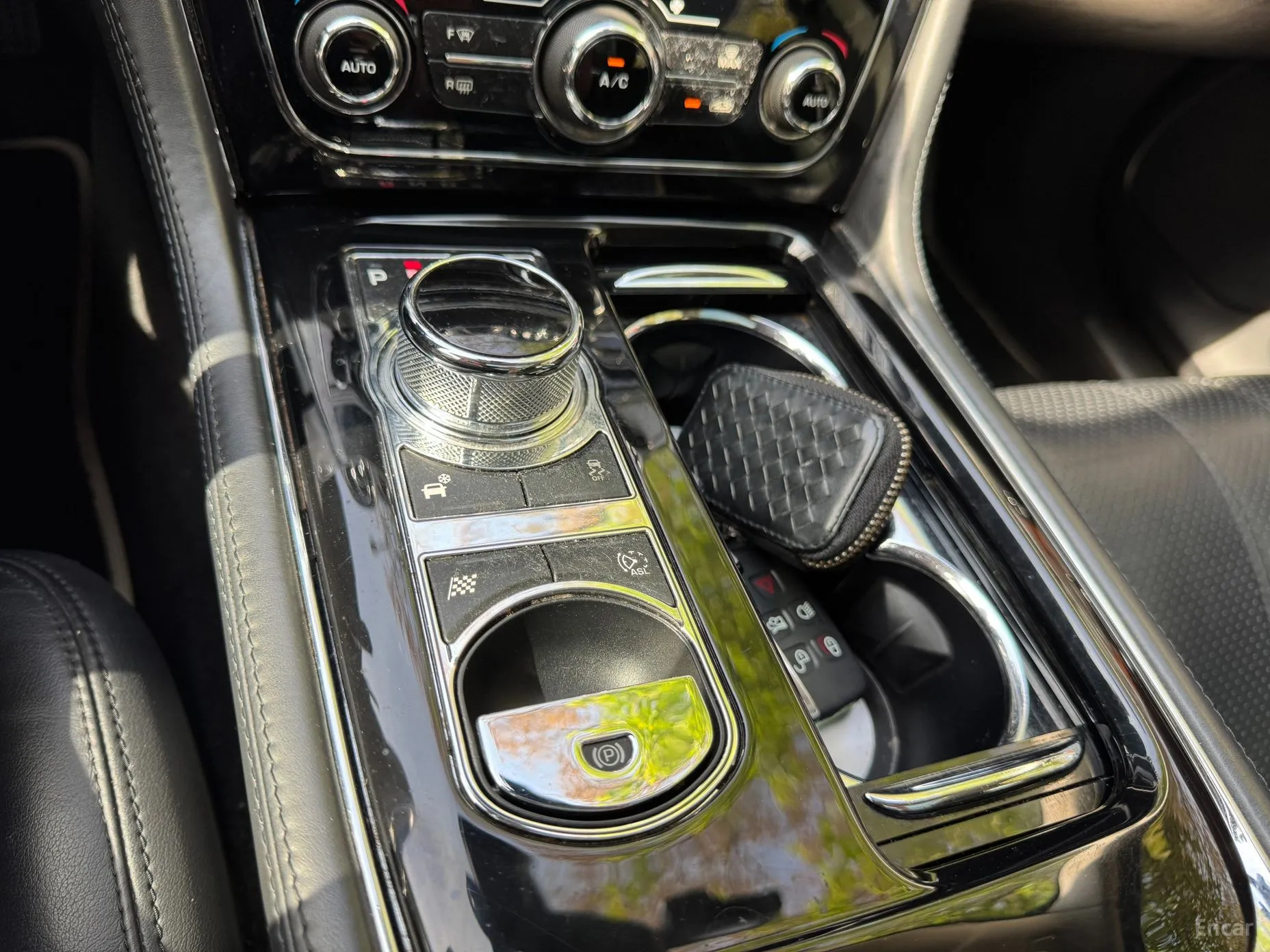 Jaguar All New XJ превью 11