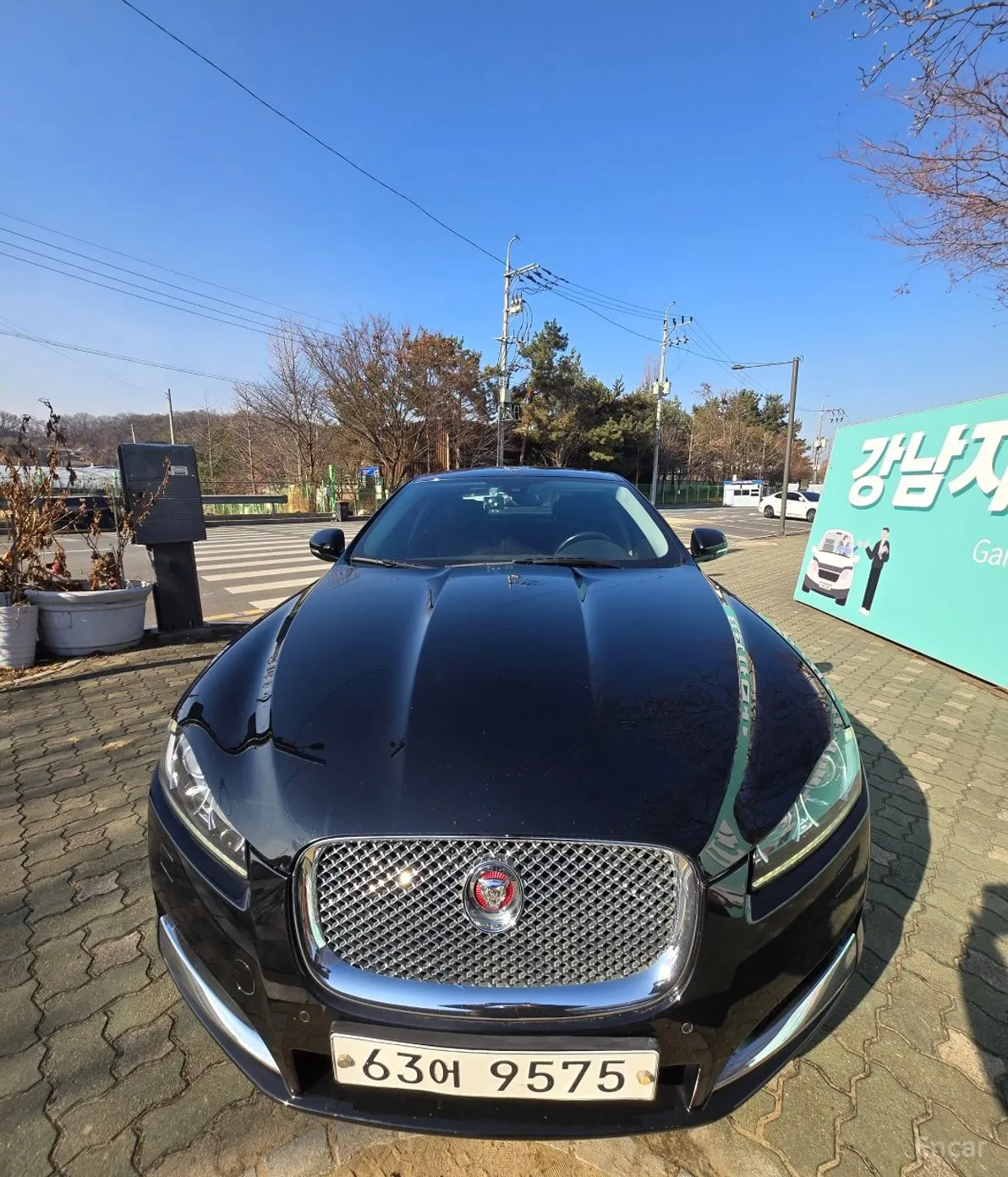Jaguar New XF превью 3