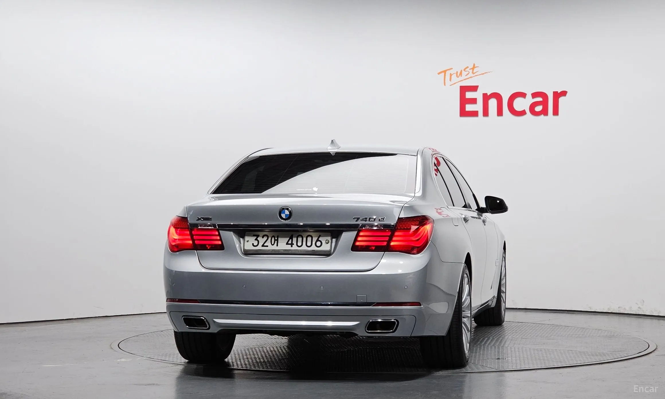 BMW 7 Series (F01) превью 3