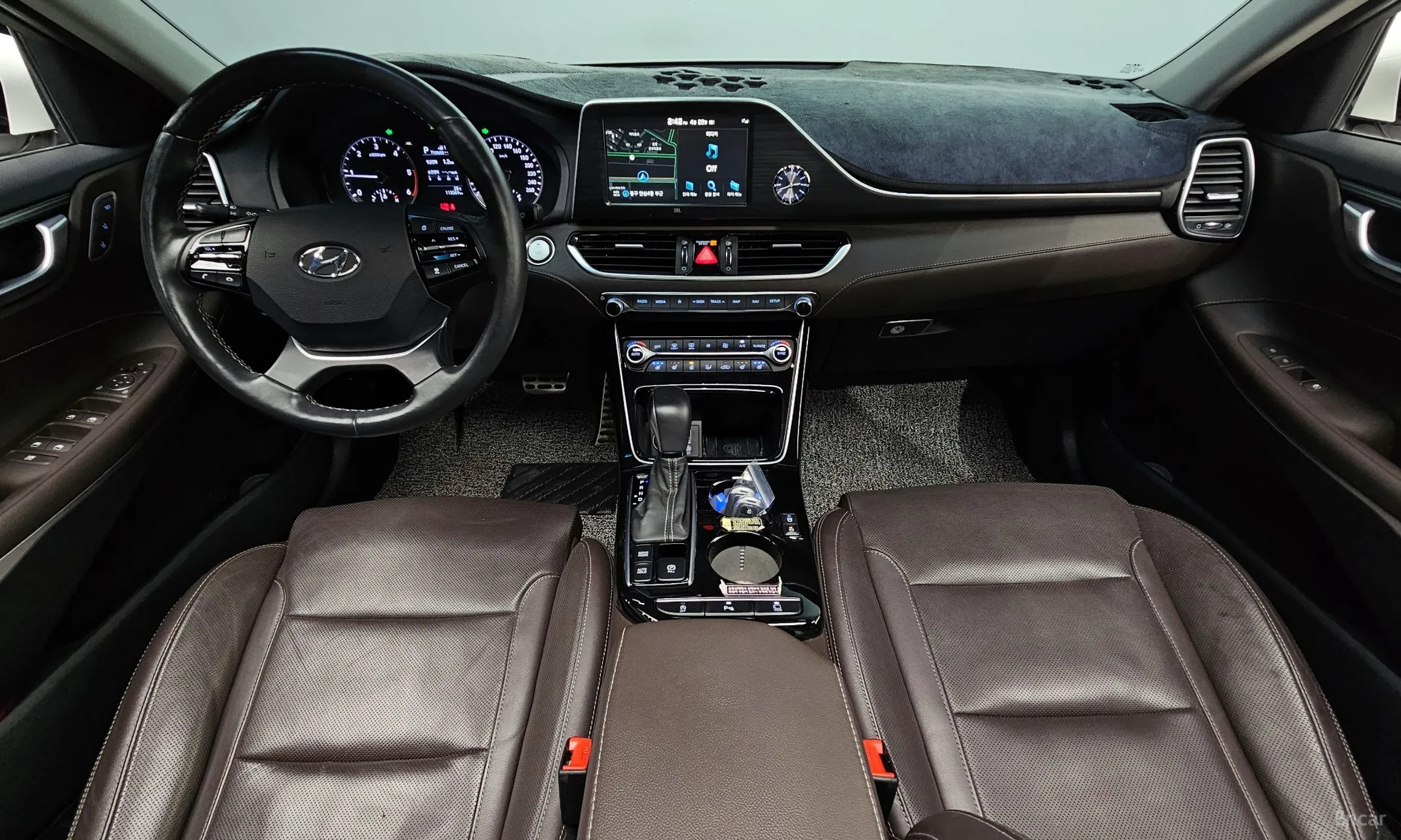 Hyundai Grandeur IG превью 4