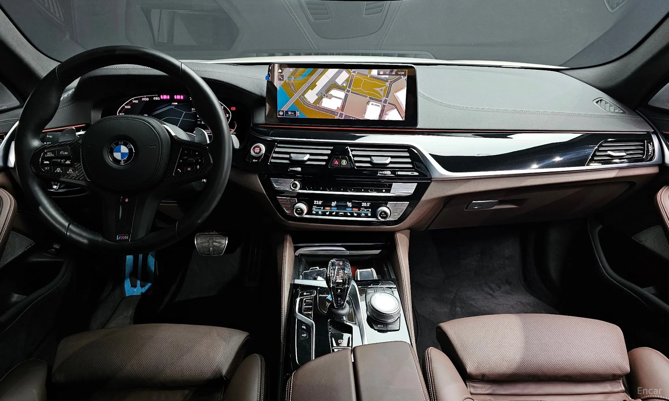 BMW 5 Series (G30) превью 4