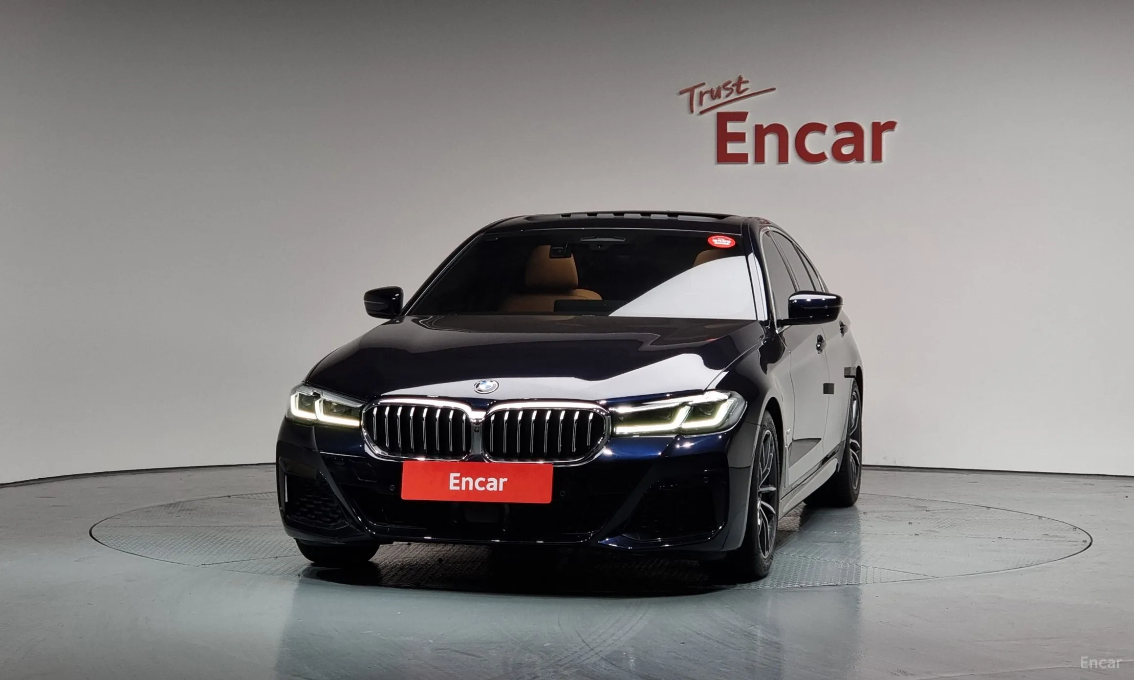 BMW 5 Series (G30) превью 2