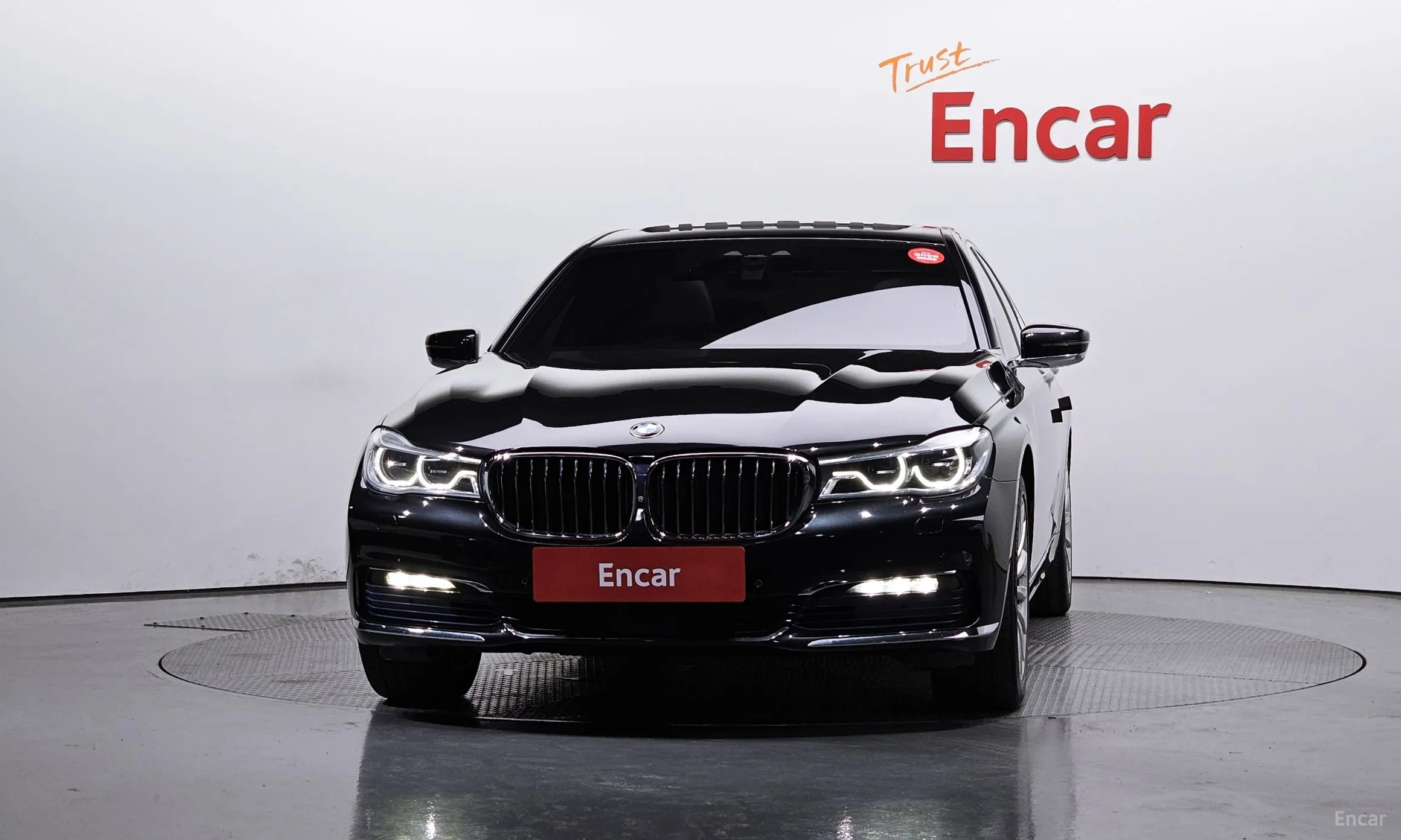 BMW 7 Series (G11) превью 2