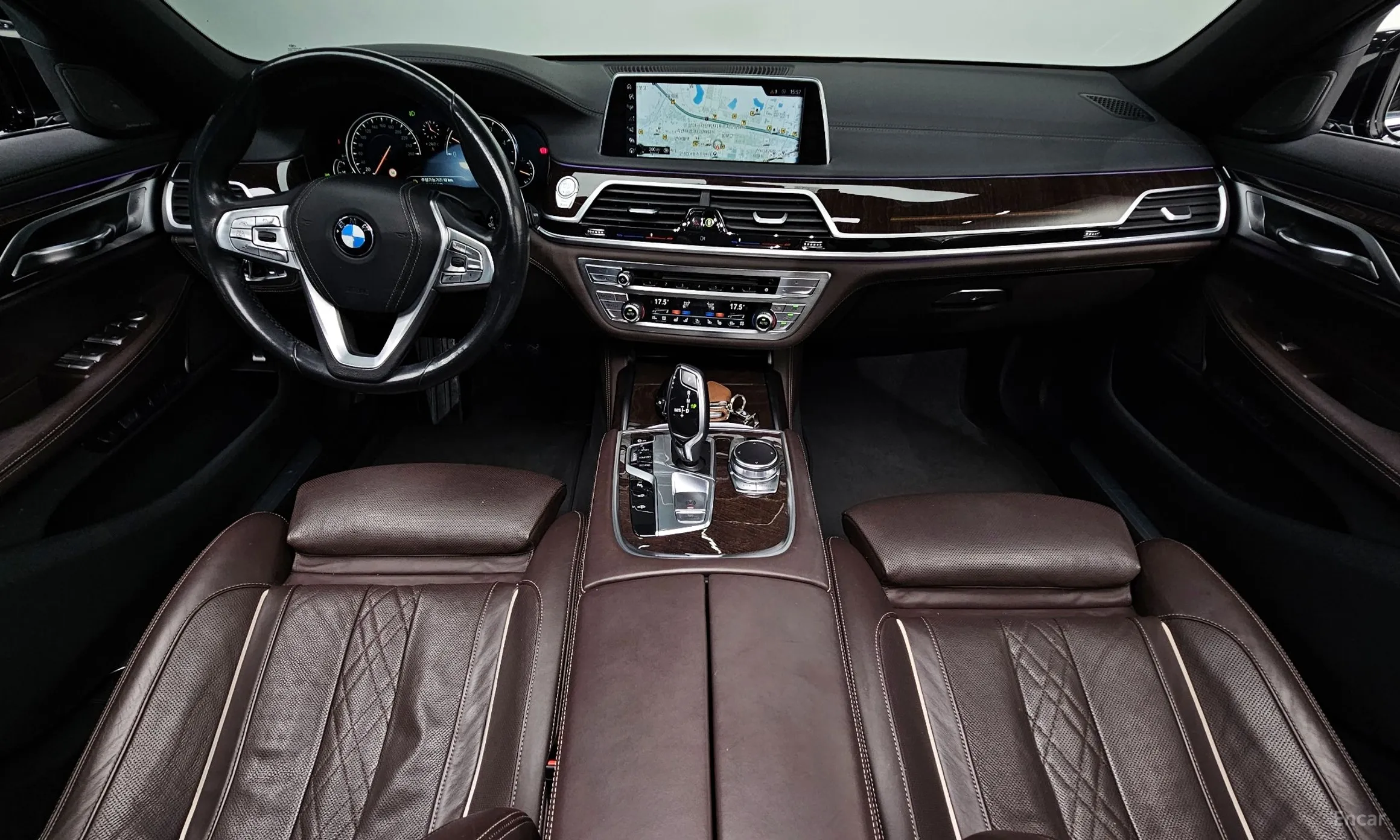 BMW 7 Series (G11) превью 4