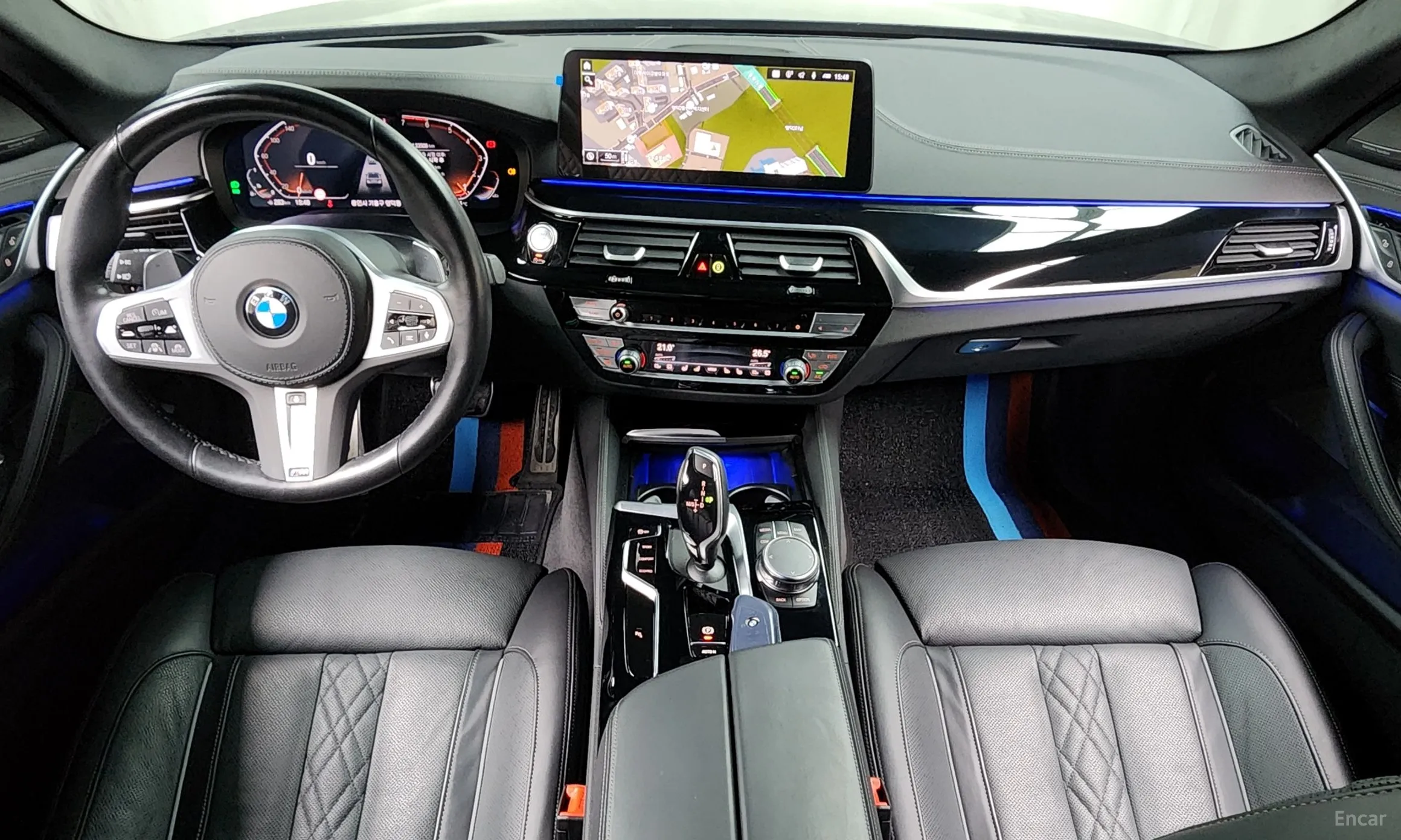 BMW 5 Series (G30) превью 4