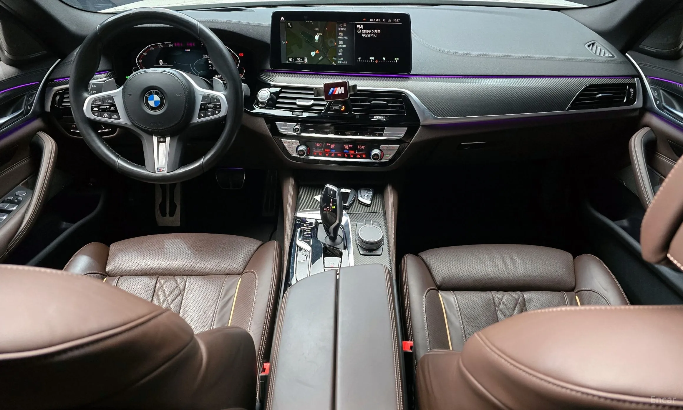 BMW 5 Series (G30) превью 4