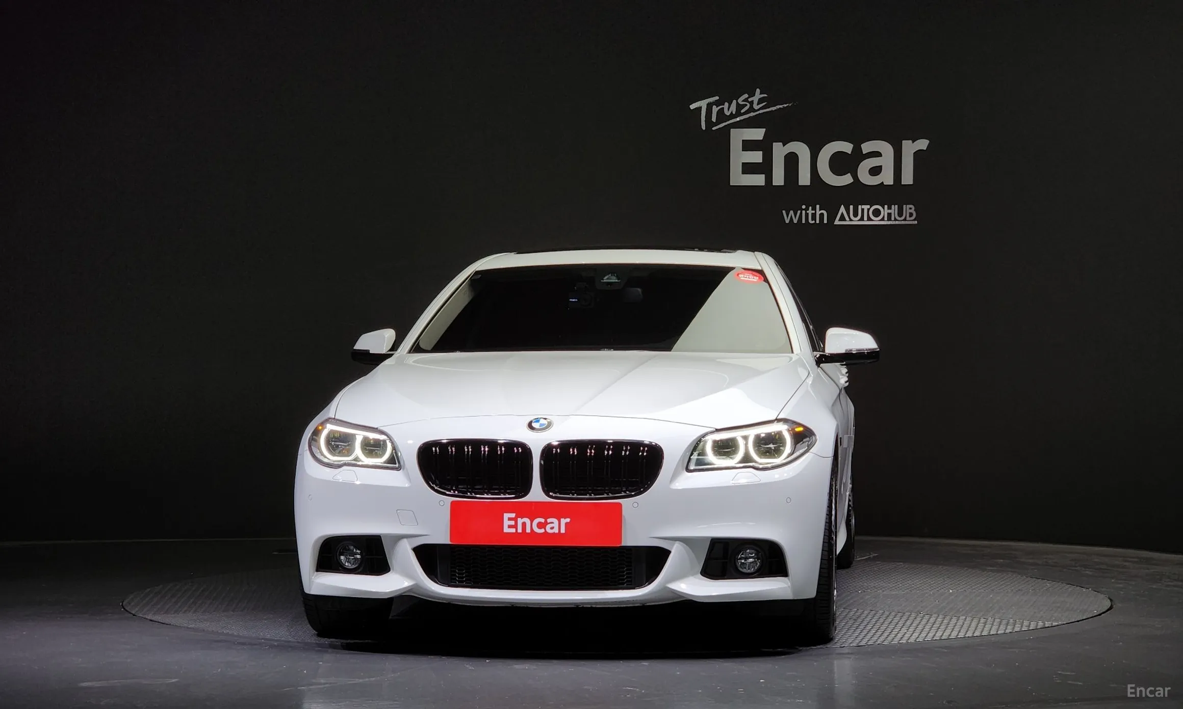 BMW 5 Series (F10) превью 2