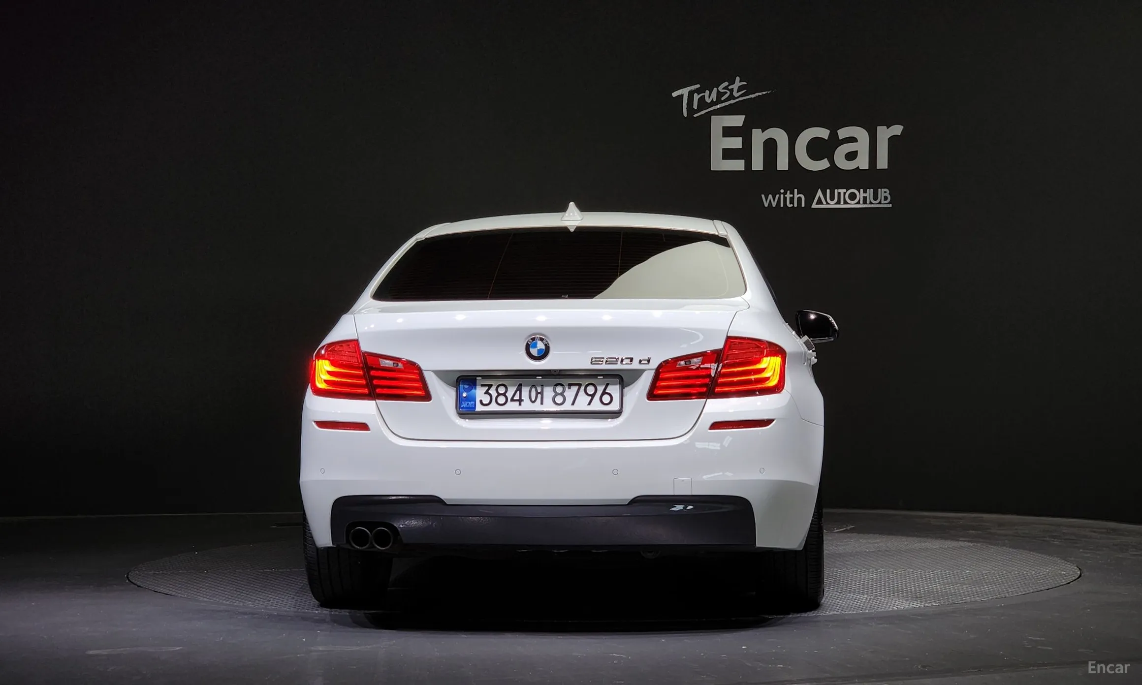 BMW 5 Series (F10) превью 3