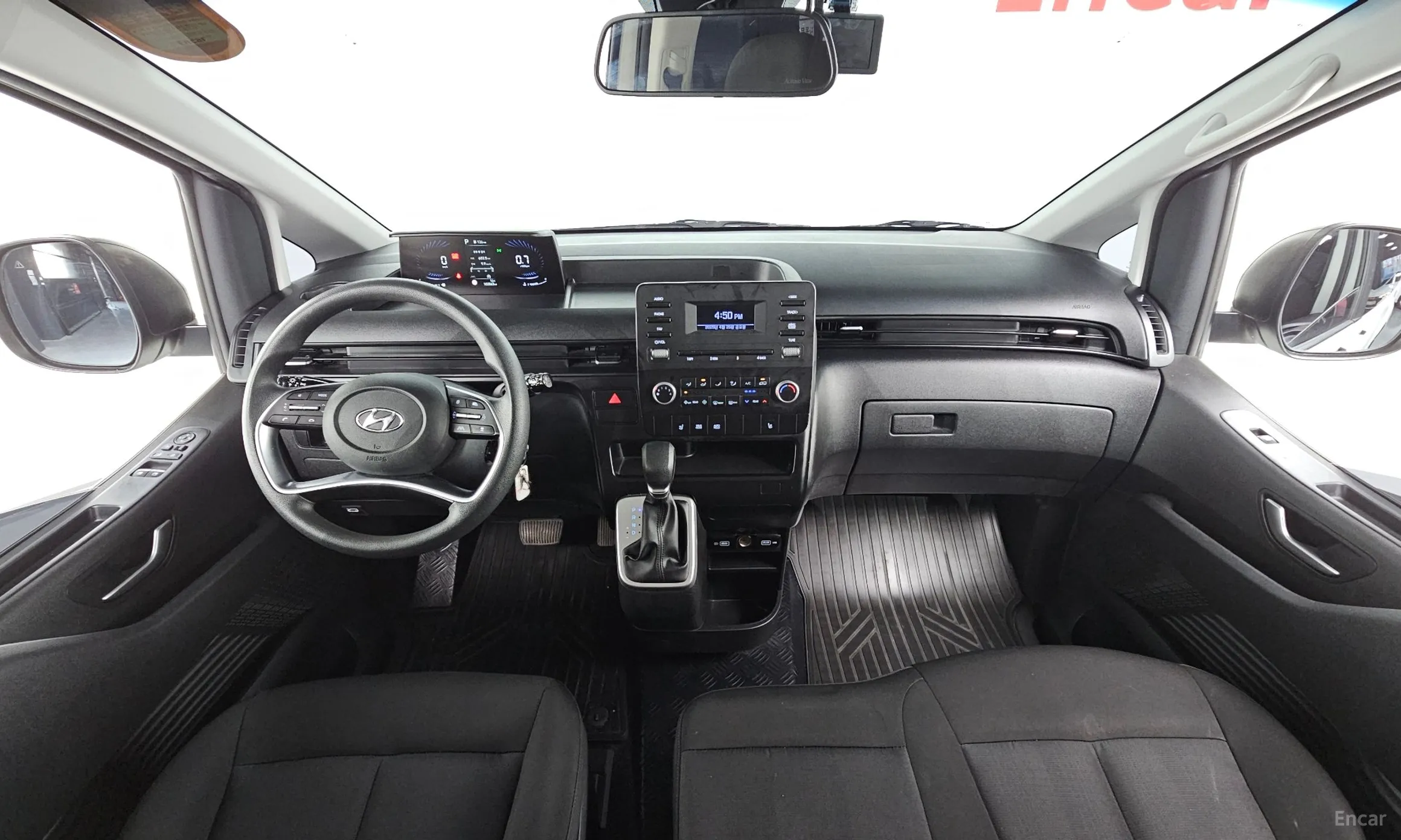 Hyundai Staria превью 4
