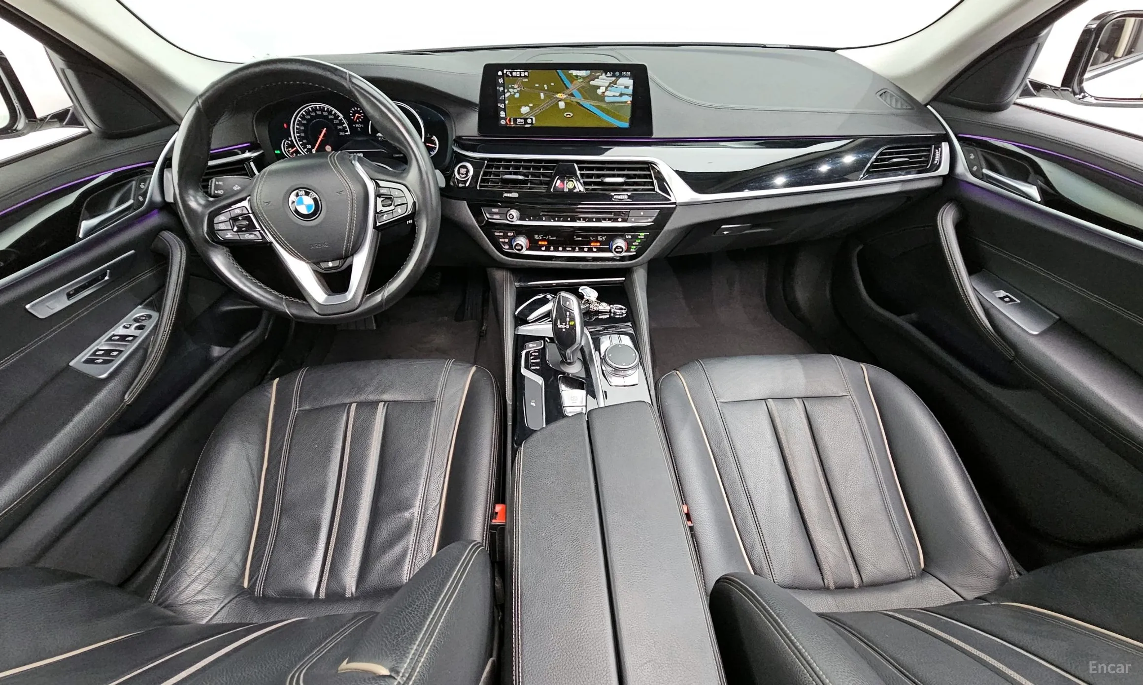 BMW 5 Series (G30) превью 4