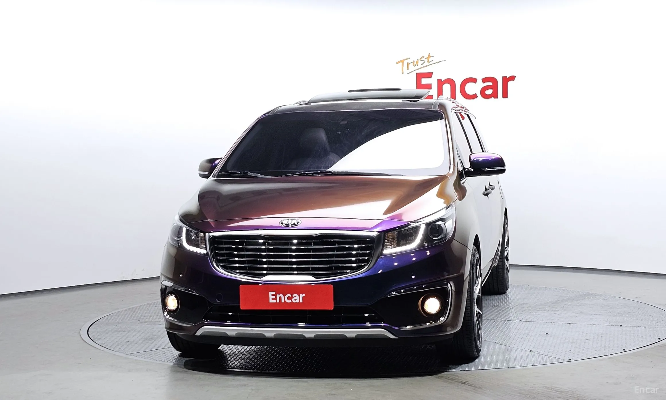 Kia Carnival превью 2