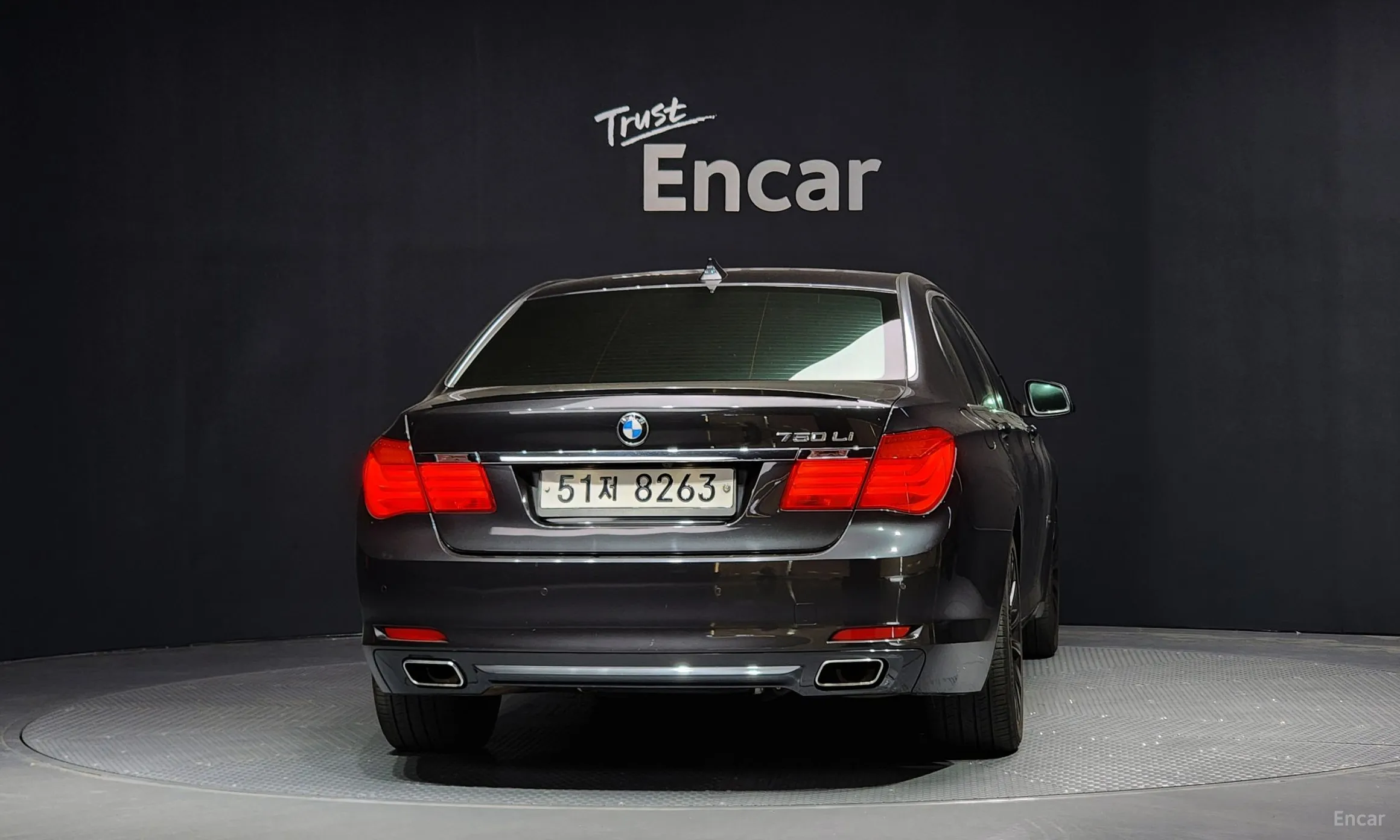 BMW 7 Series (F01) превью 3