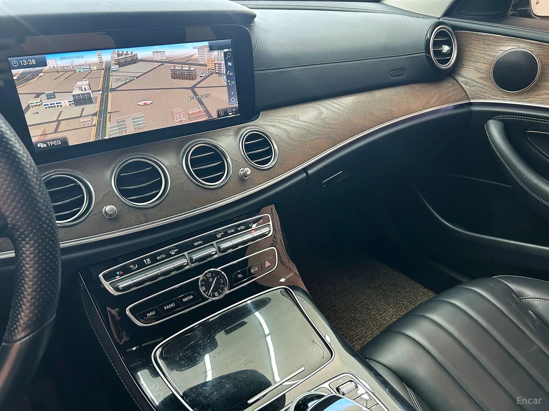 Mercedes Benz E-Class W213 превью 4