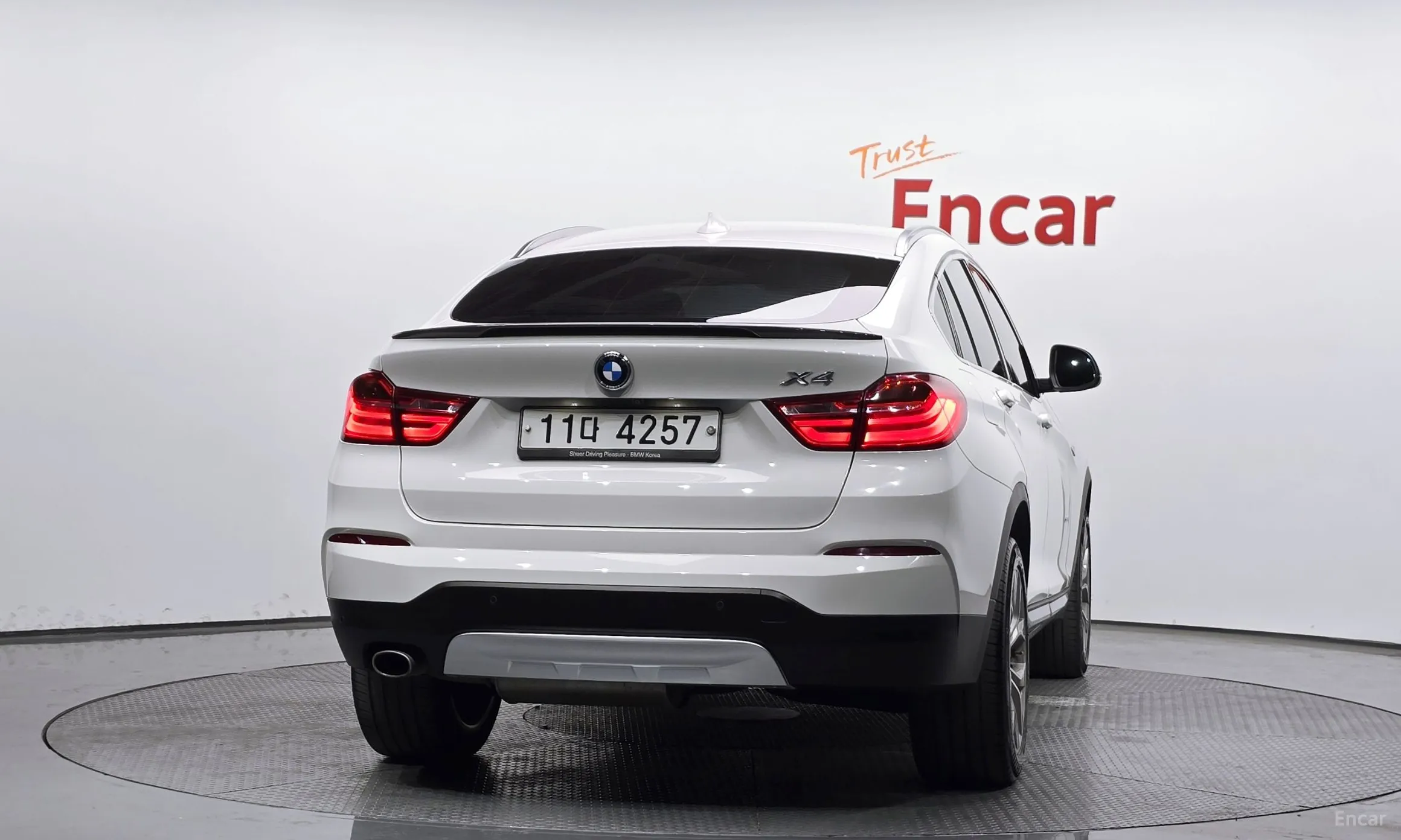 BMW X4 (F26) превью 3