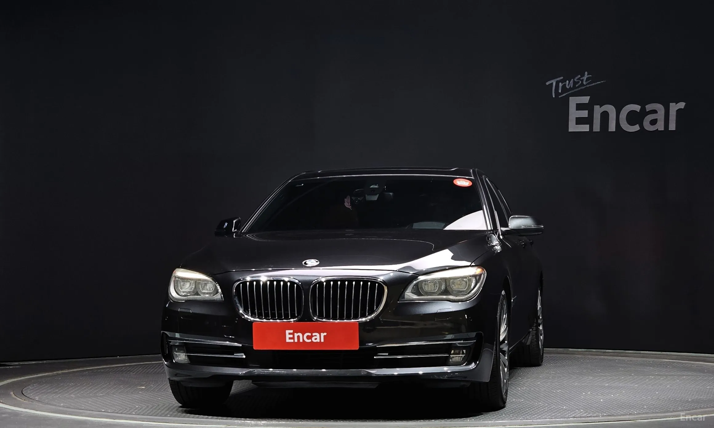 BMW 7 Series (F01) превью 2