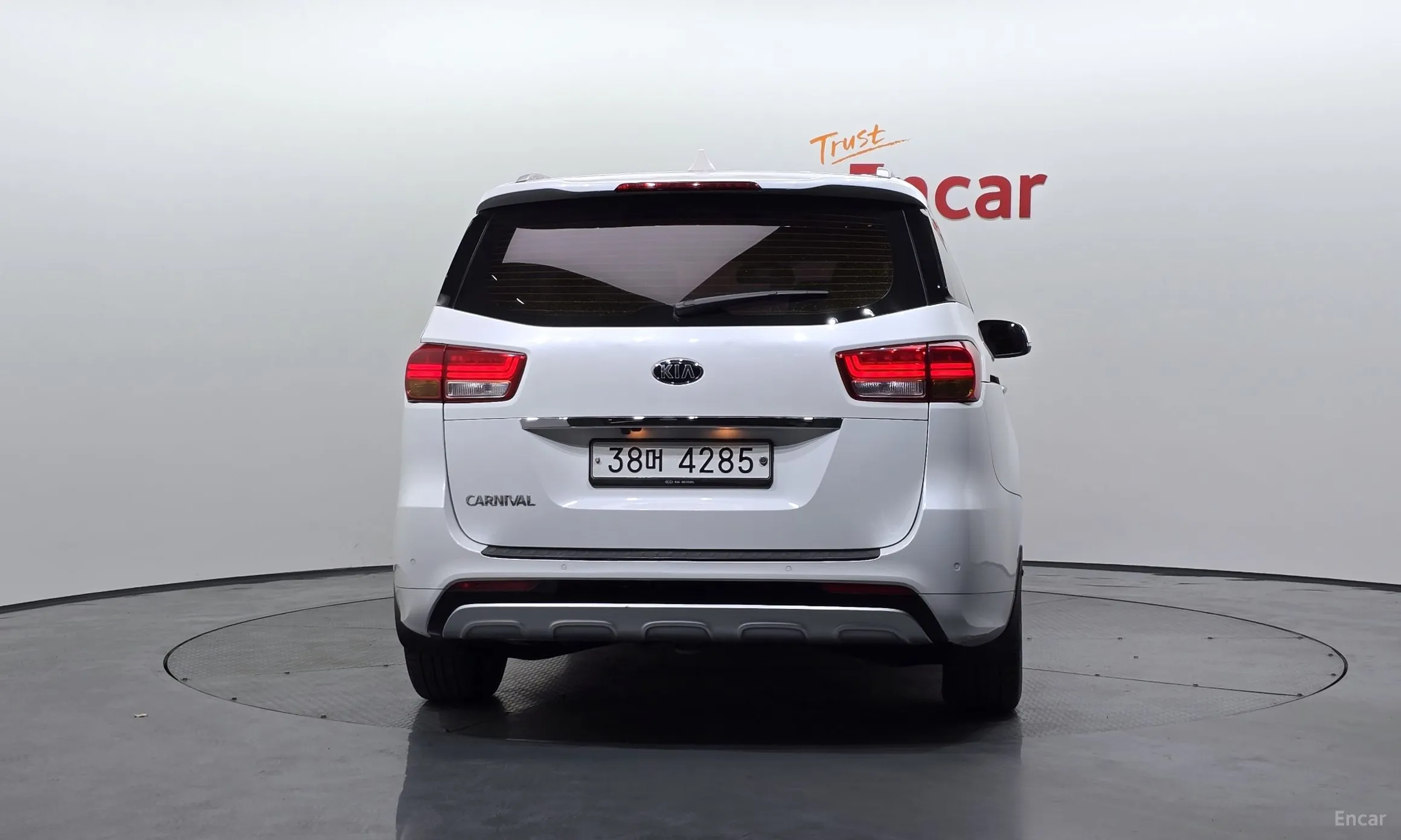 Kia Carnival превью 3