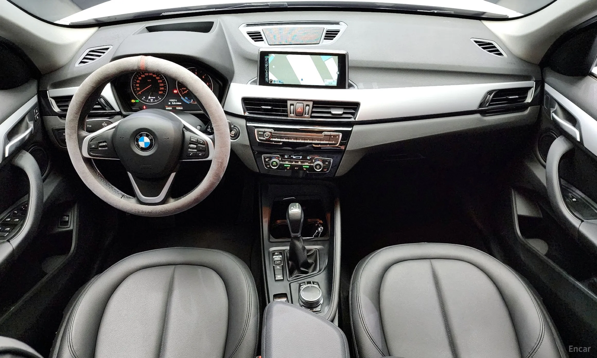 BMW X1 (F48) превью 4