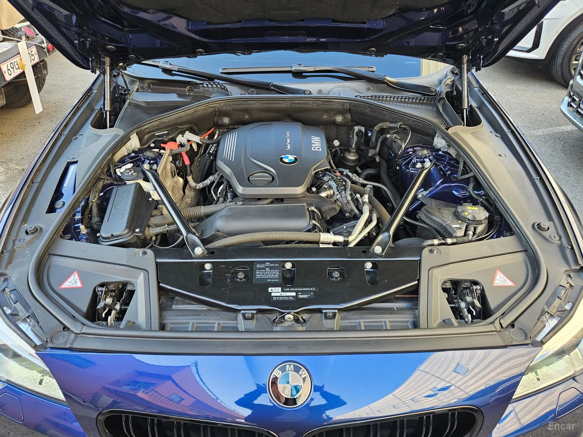 BMW 5 Series (F10) превью 4